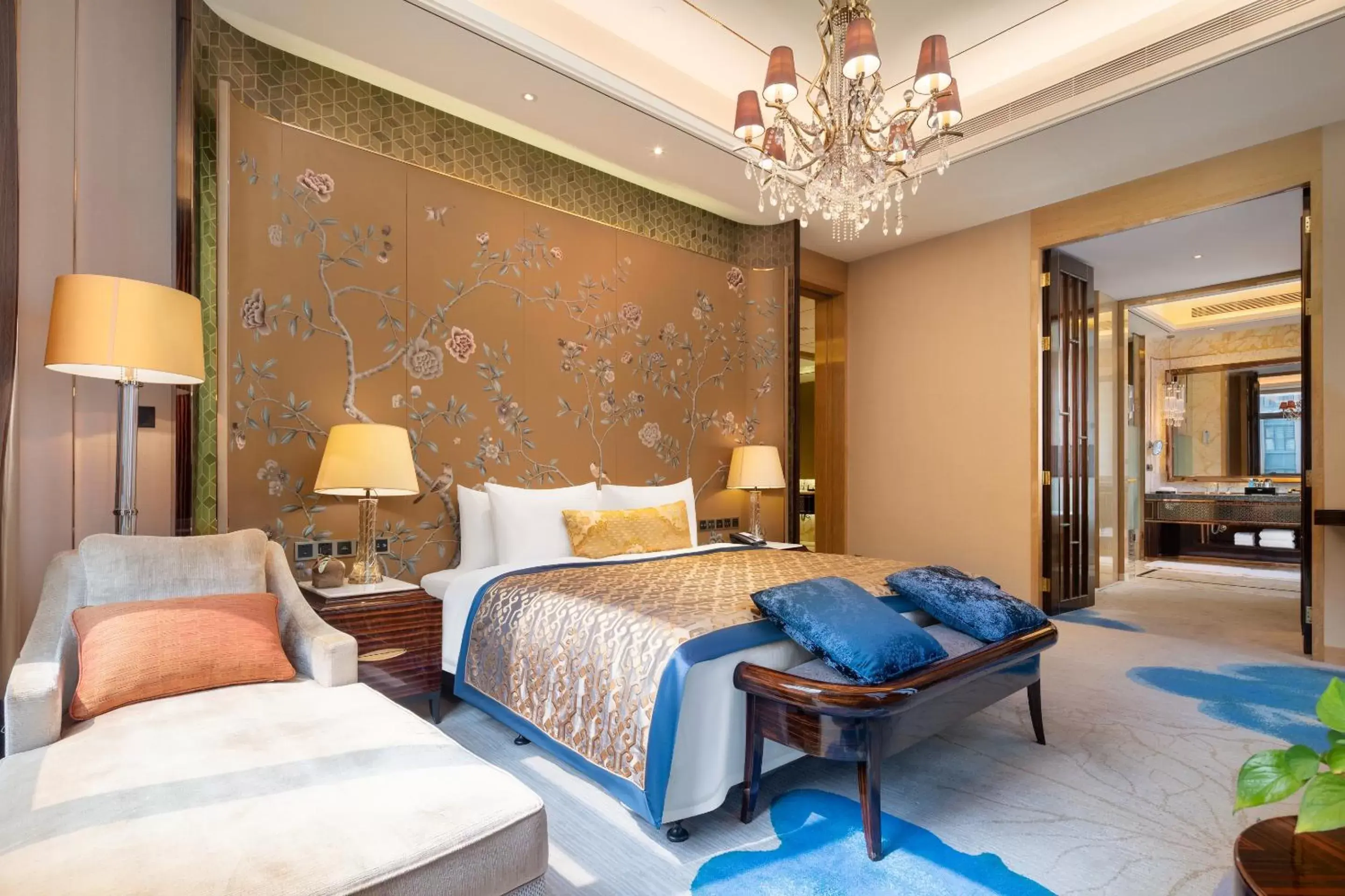 Photo of the whole room, Bed in Wanda Vista Dongguan