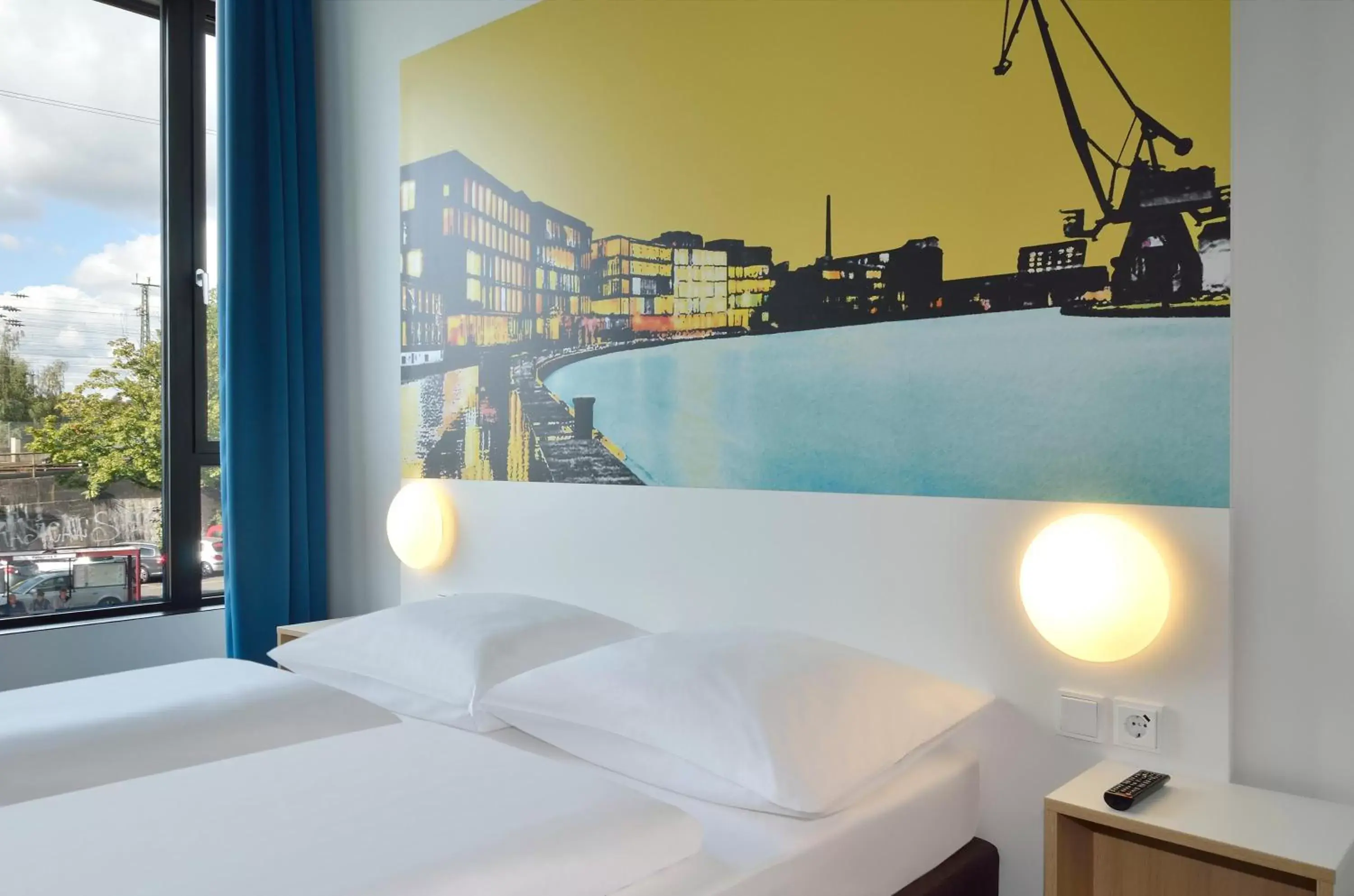 Photo of the whole room, Bed in B&B Hotel Münster-Hafen