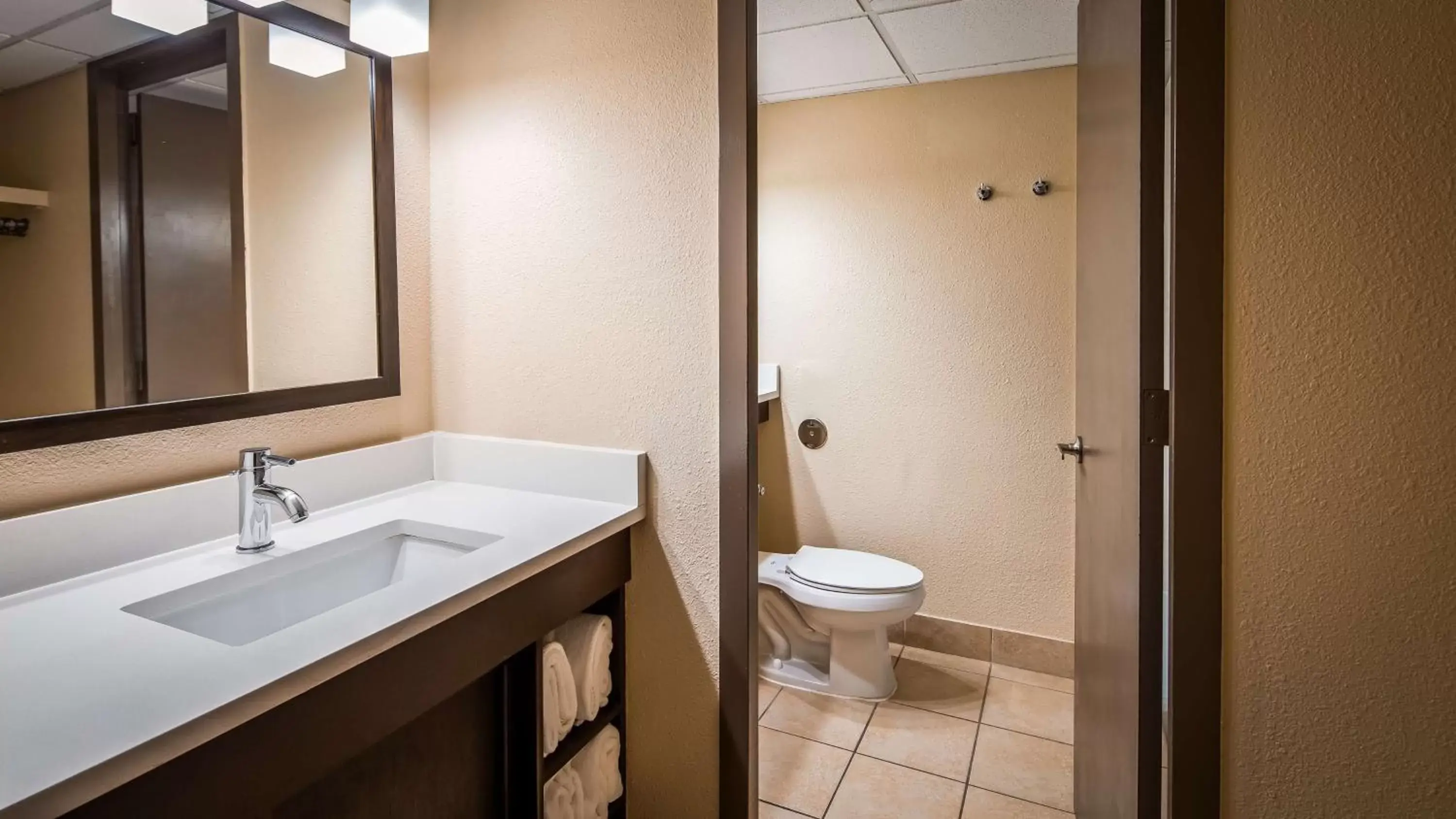Photo of the whole room, Bathroom in Best Western Corpus Christi