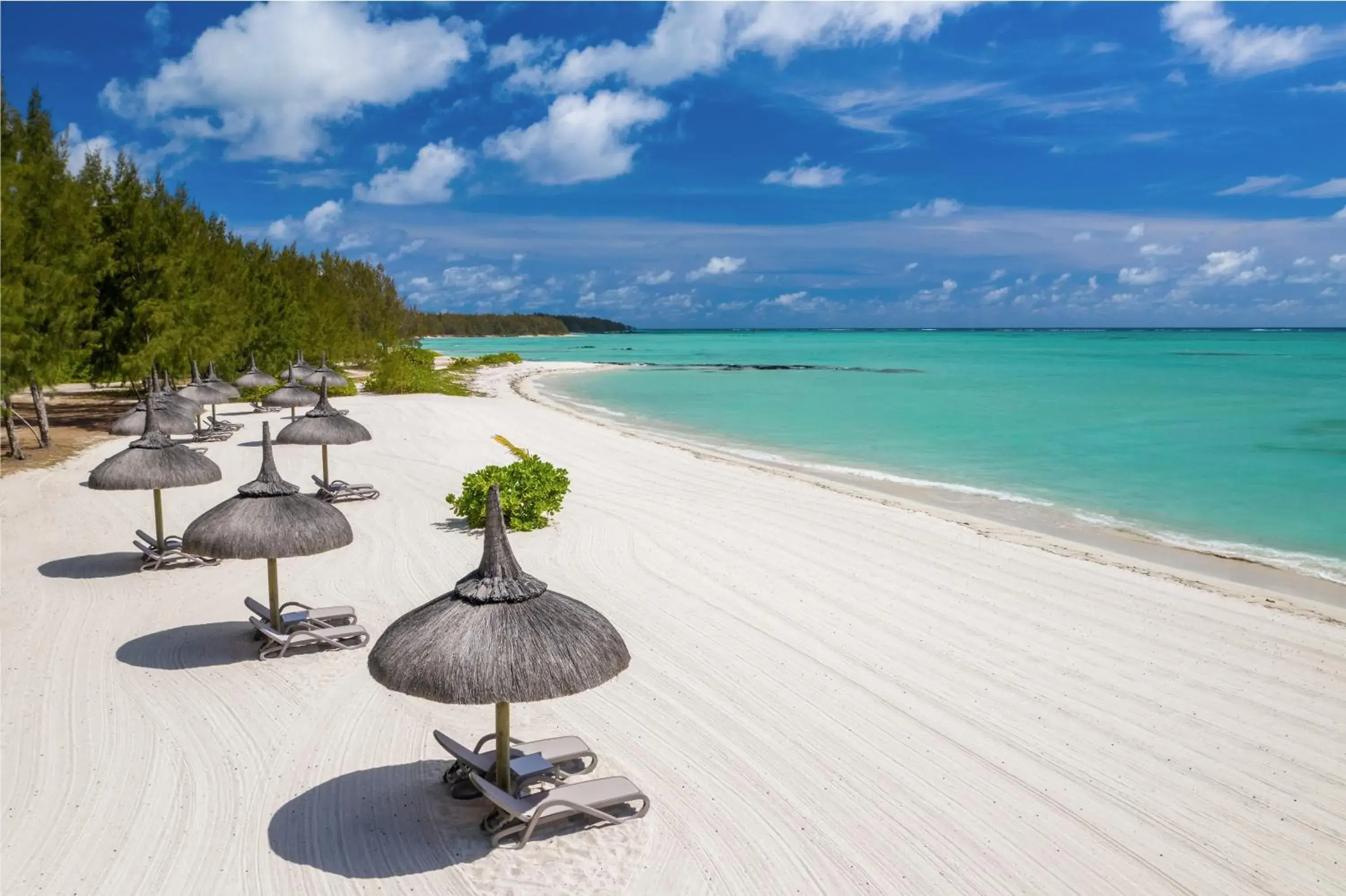 Beach in Four Seasons Resort Mauritius at Anahita