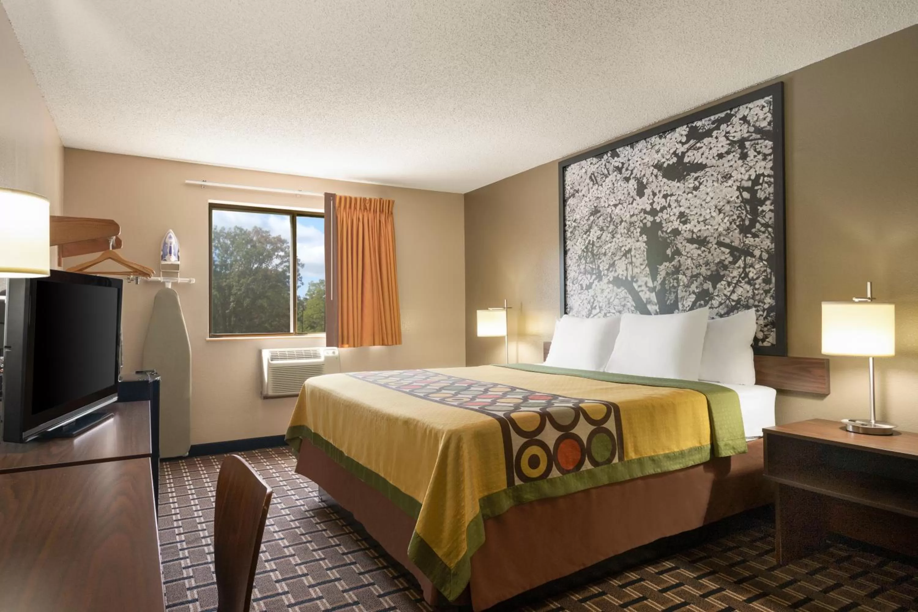 Bed in Super 8 by Wyndham Mayfield