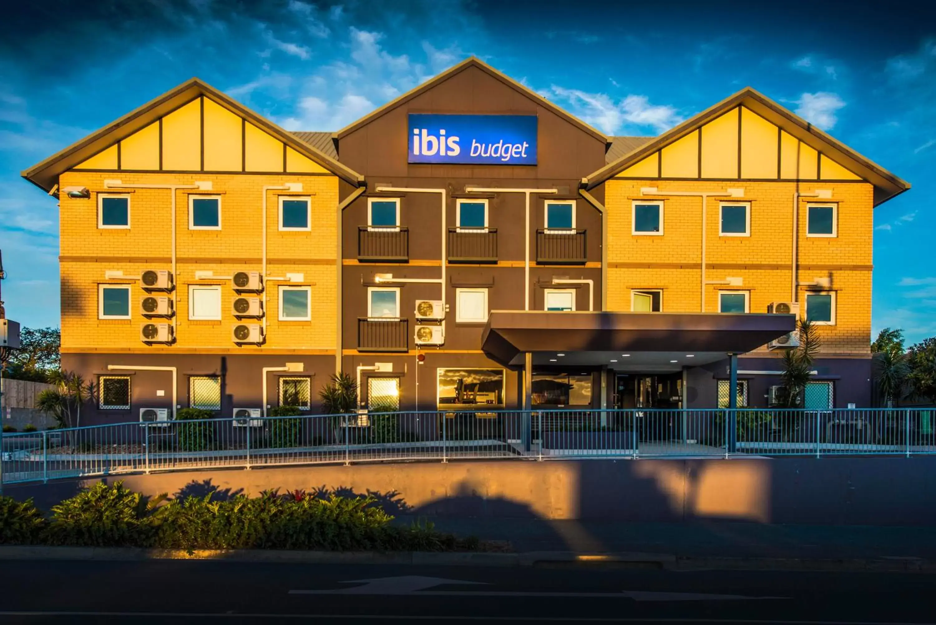 Property Building in ibis budget Windsor Brisbane