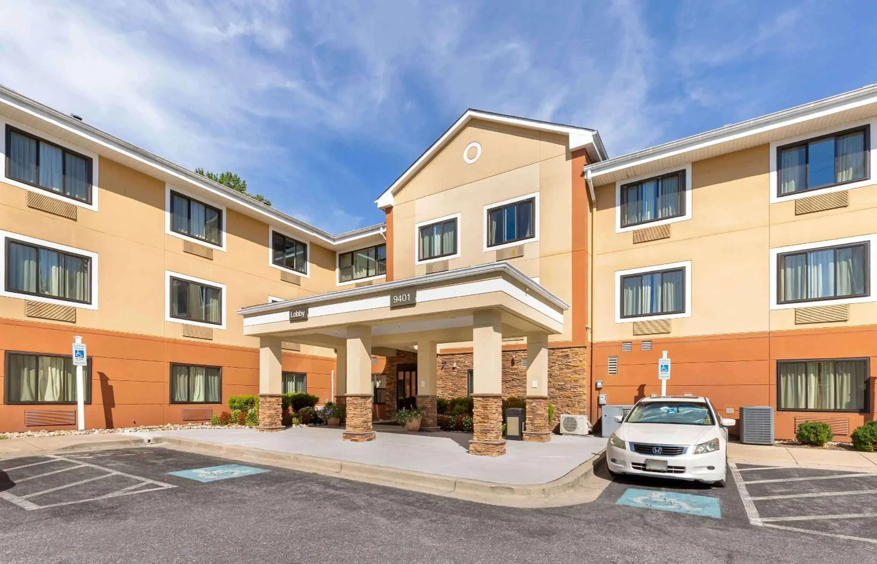 Property Building in Extended Stay America Suites - Washington, DC - Landover