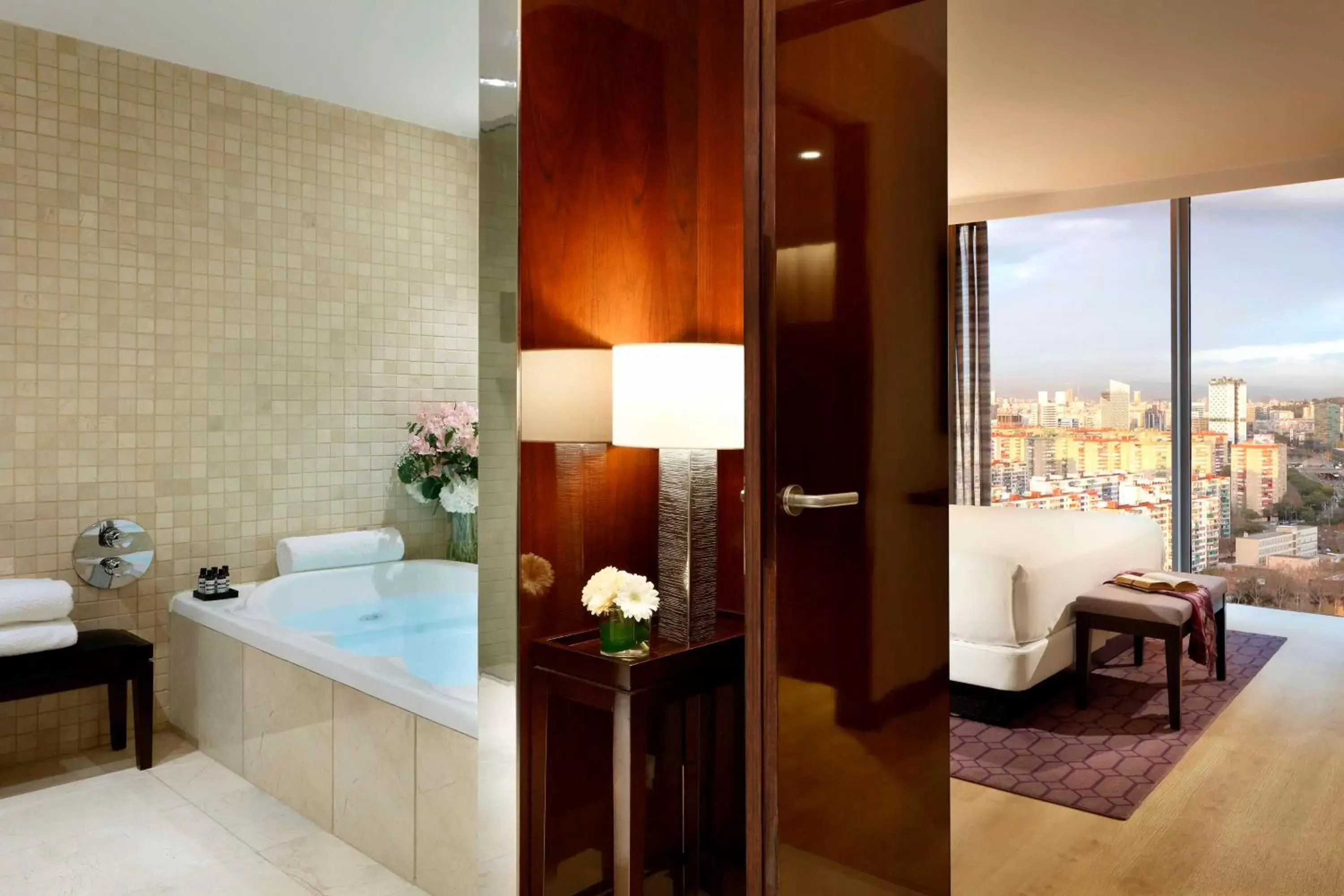 Bathroom, Bed in Hyatt Regency Barcelona Tower Bathroom, Bed in Hyatt Regency Barcelona Tower