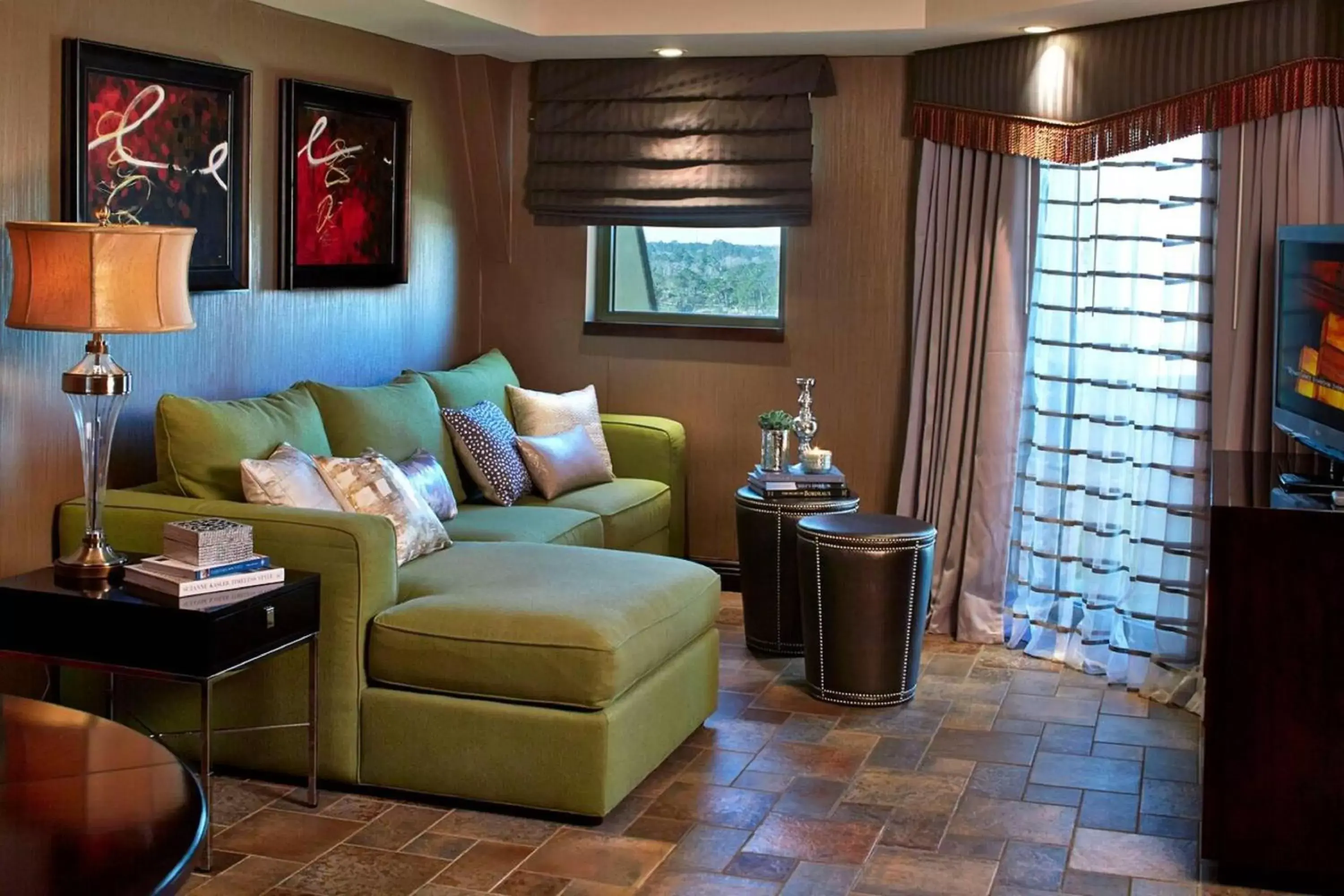 Living room, Seating Area in World Golf Village Renaissance St. Augustine Resort