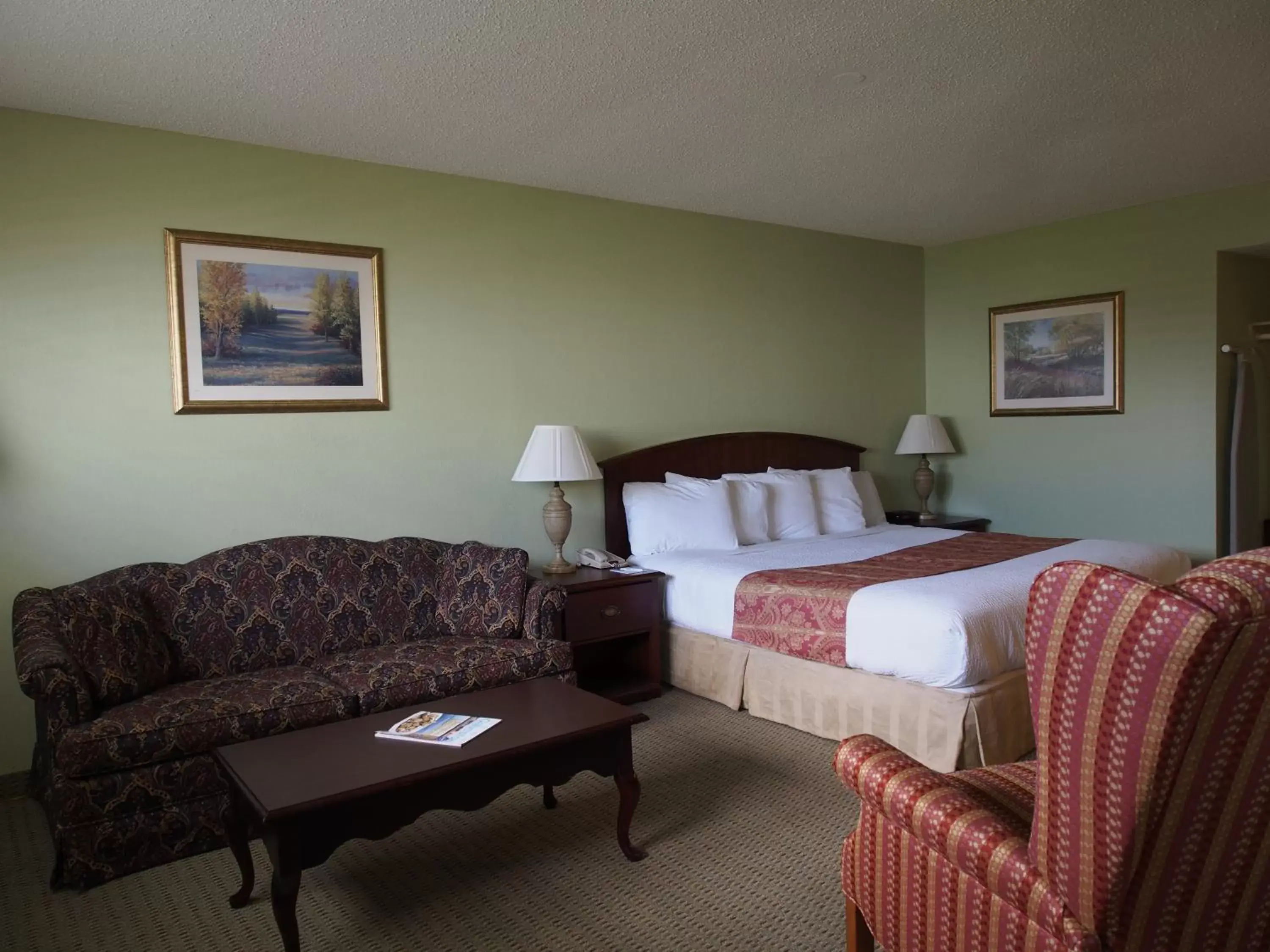 Photo of the whole room, Bed in Inn at the Waterpark