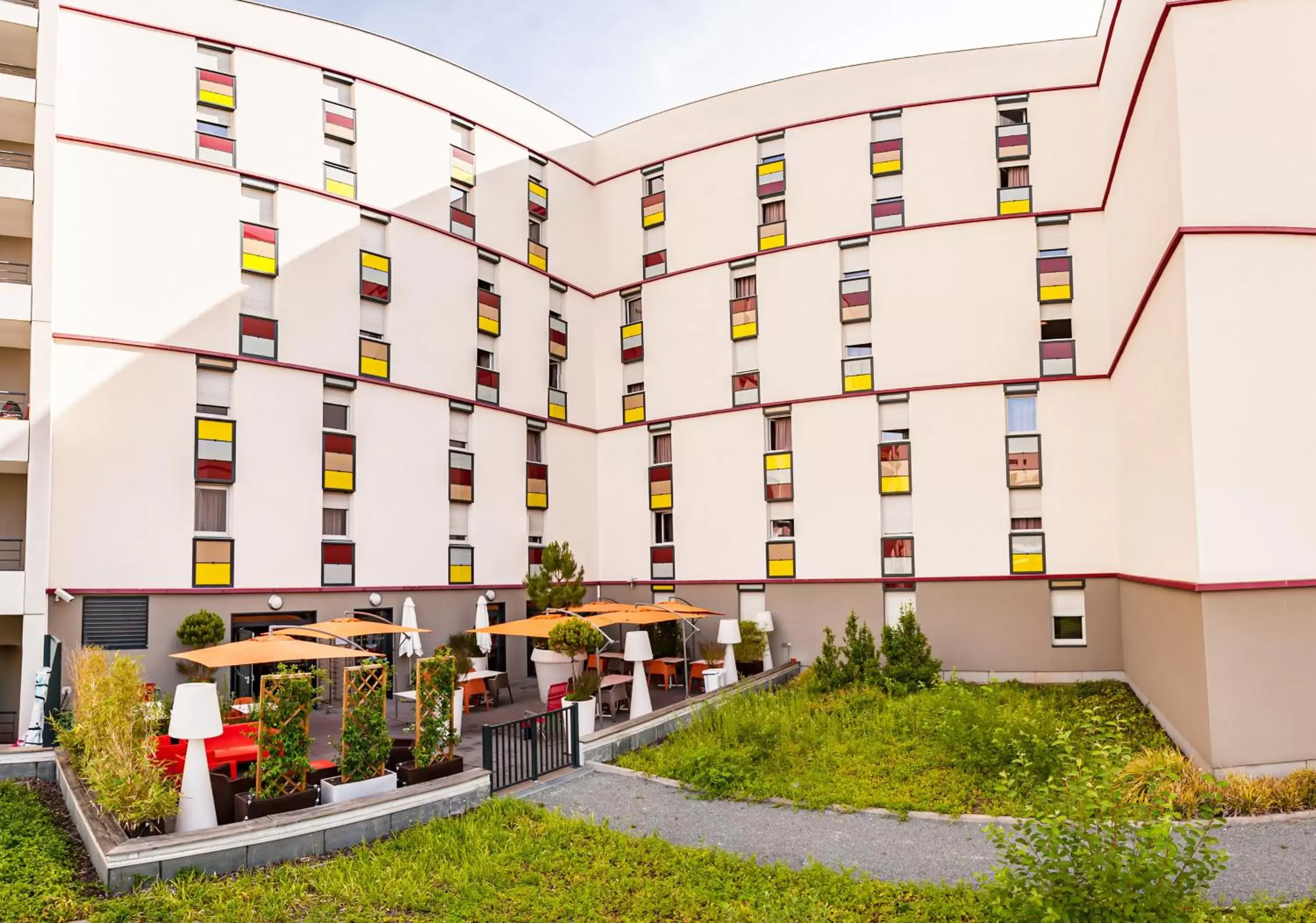 Property building in Apparthotel Privilodges Carré de Jaude Property building in Apparthotel Privilodges Carré de Jaude