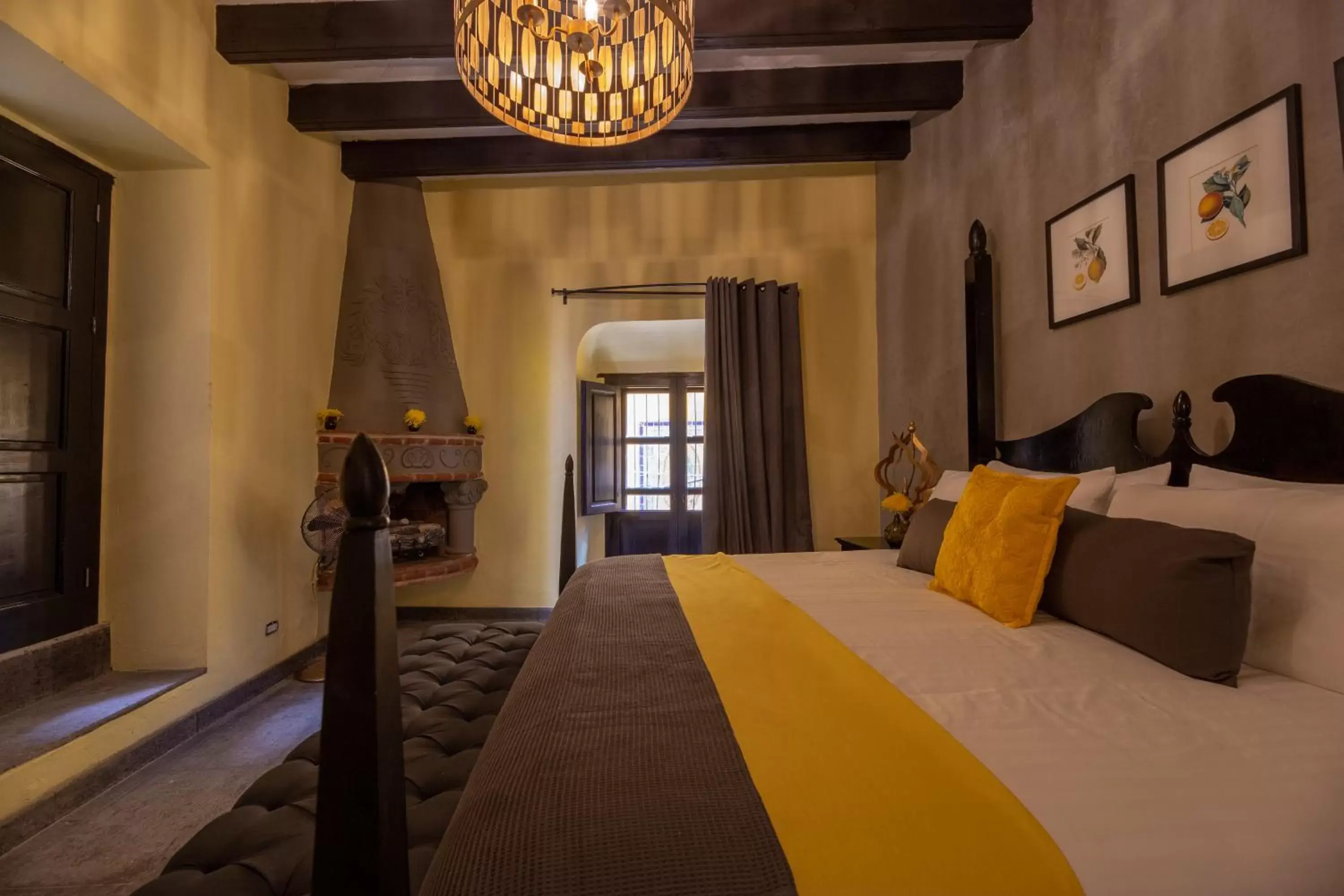 Photo of the whole room, Bed in Luxury Boutique Hotel Villa Limon