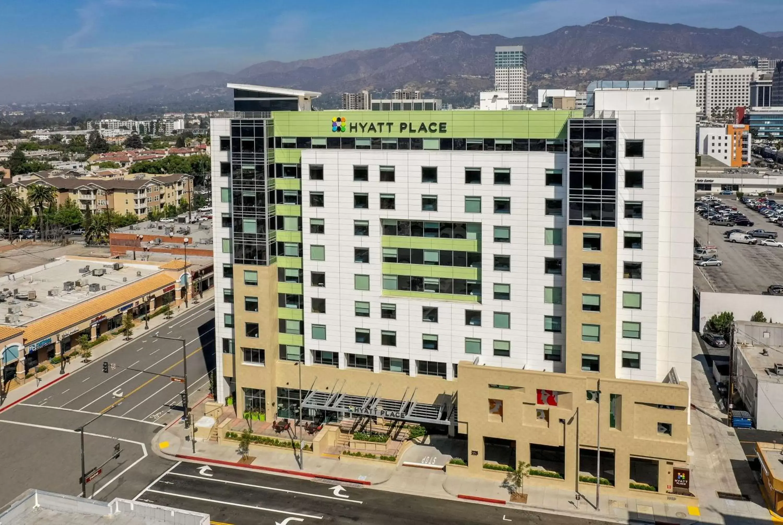 Property building in Hyatt Place Glendale/Los Angeles Property building in Hyatt Place Glendale/Los Angeles