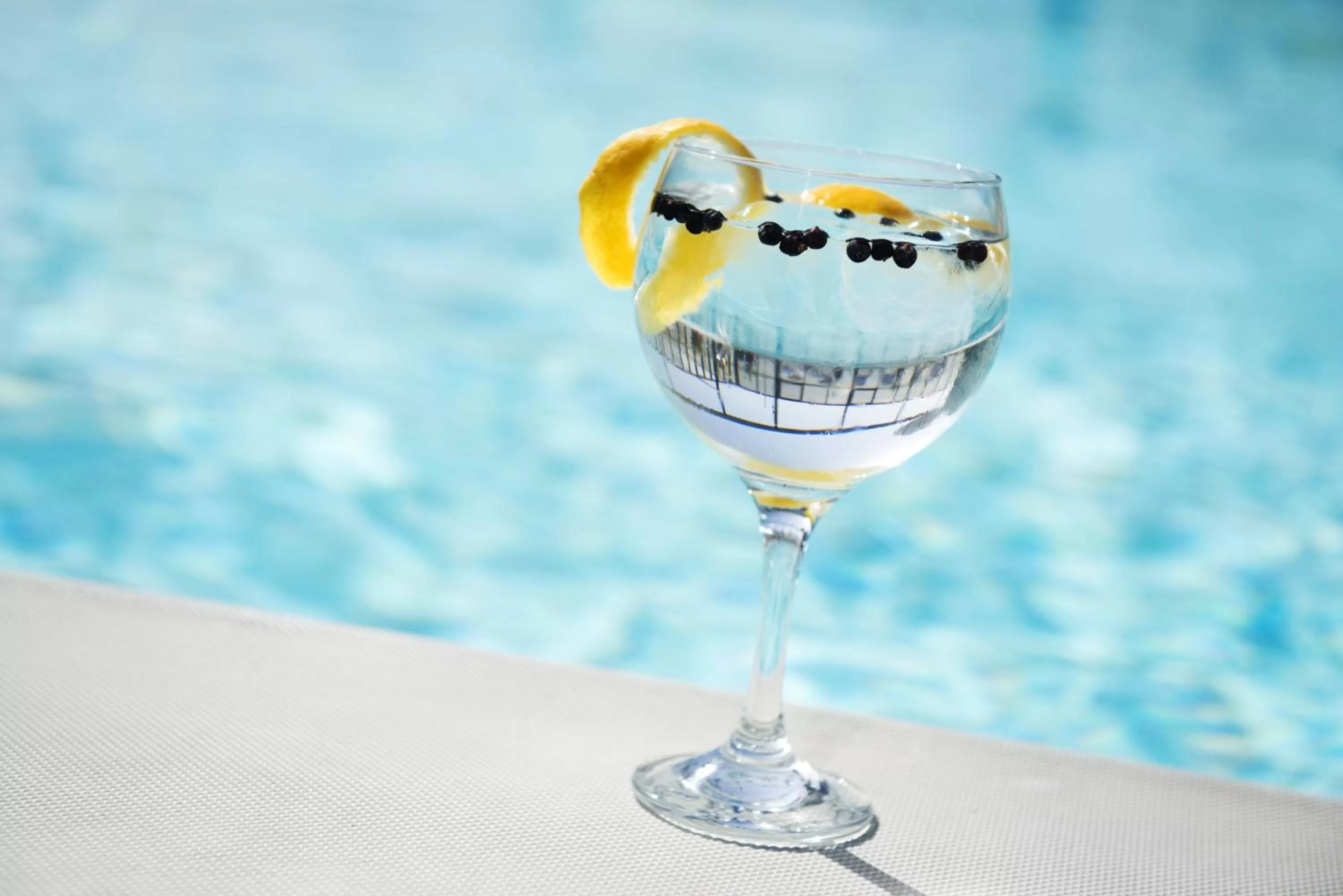 Food and drinks in Elba Vecindario Aeropuerto Business & Convention Hotel