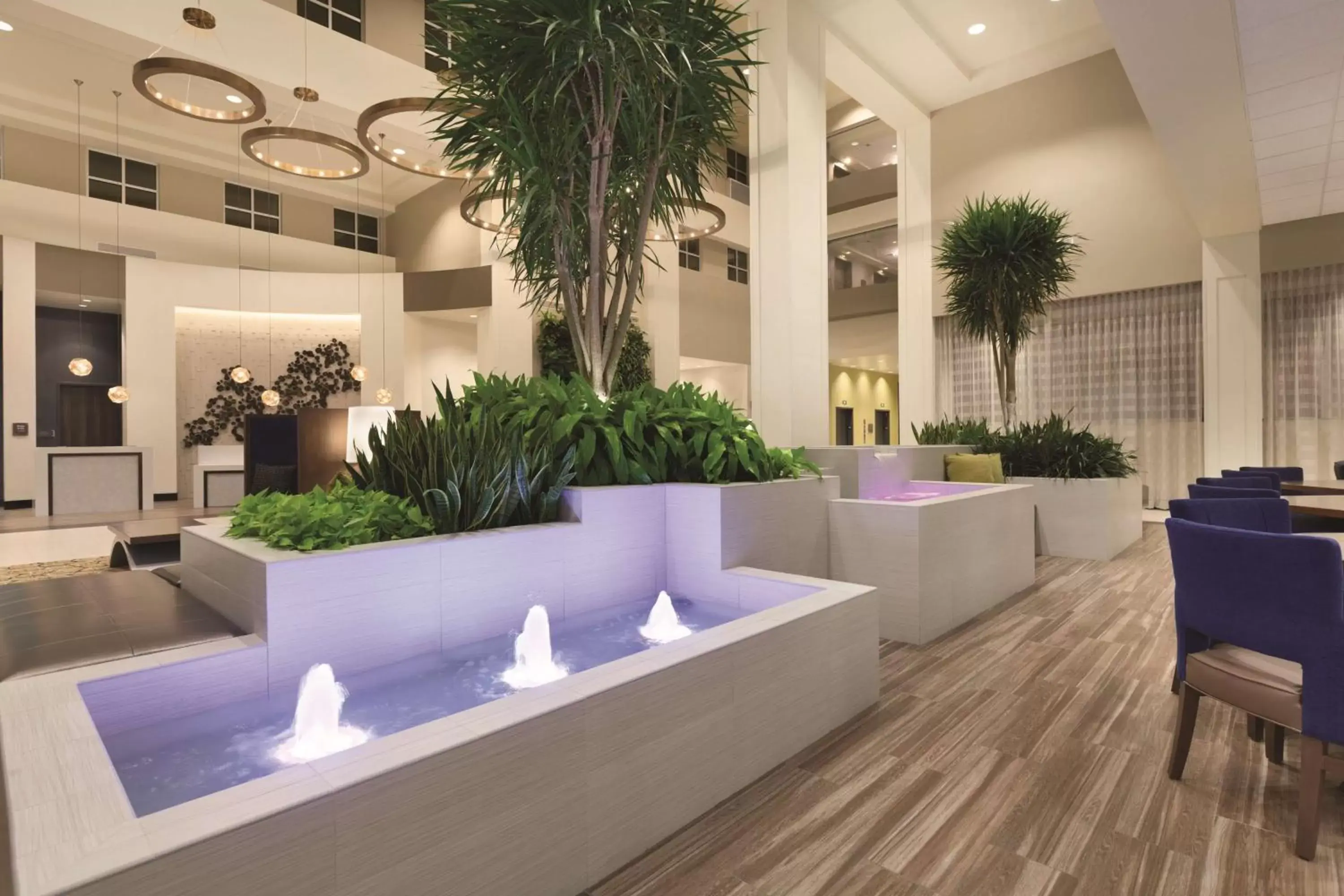 Lobby or reception, Swimming Pool in Embassy Suites Portland/Hillsboro