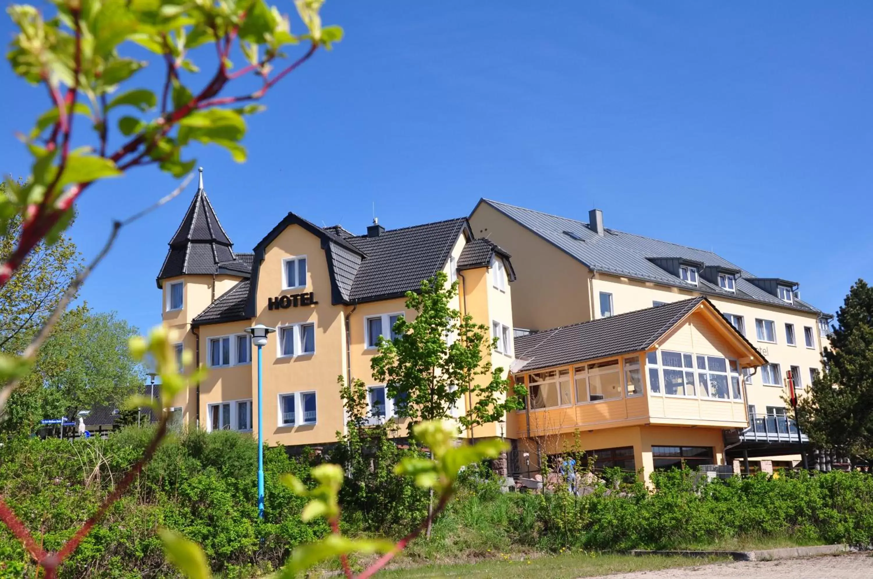 Facade/entrance, Property Building in Schlossberghotel Oberhof