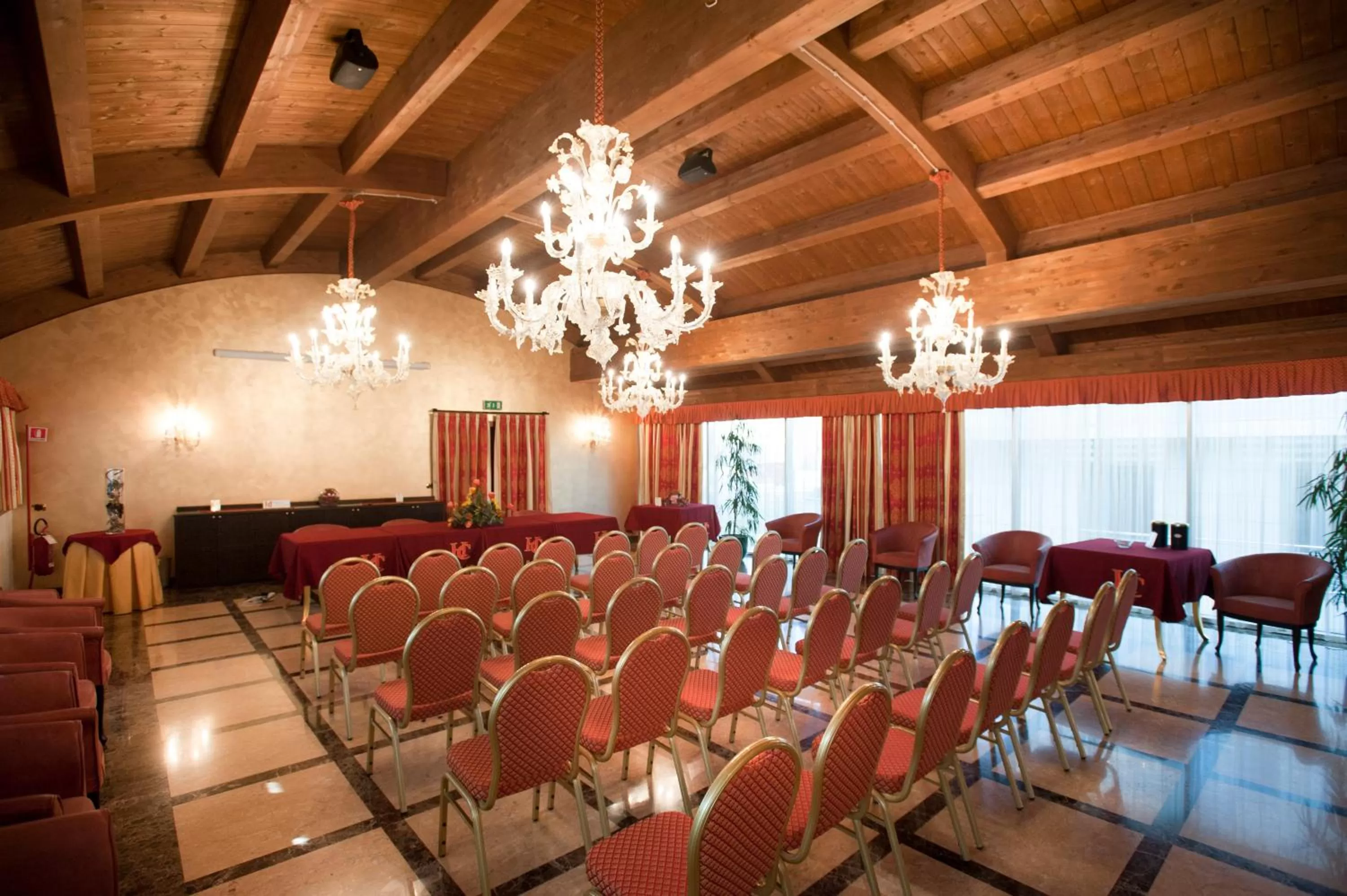 Business facilities in Hotel Calissano