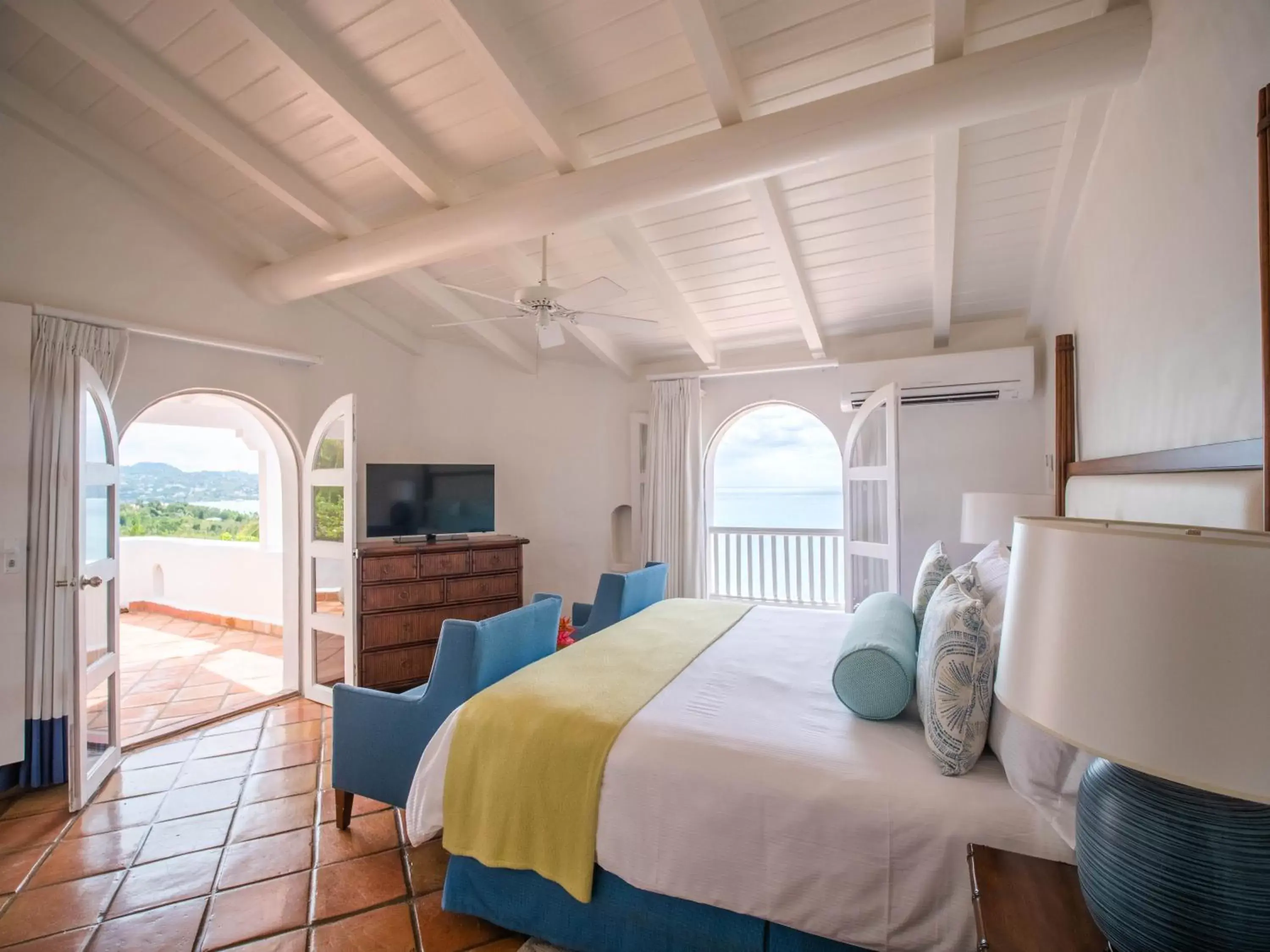 Bedroom in Windjammer Landing Villa Beach Resort