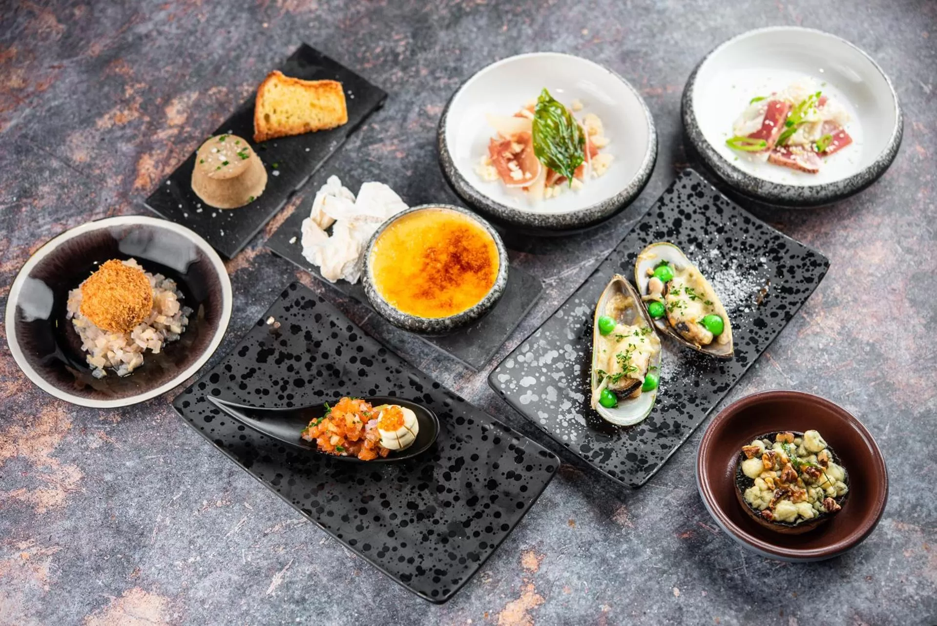 Restaurant/places to eat in The von Stackelberg Hotel Tallinn