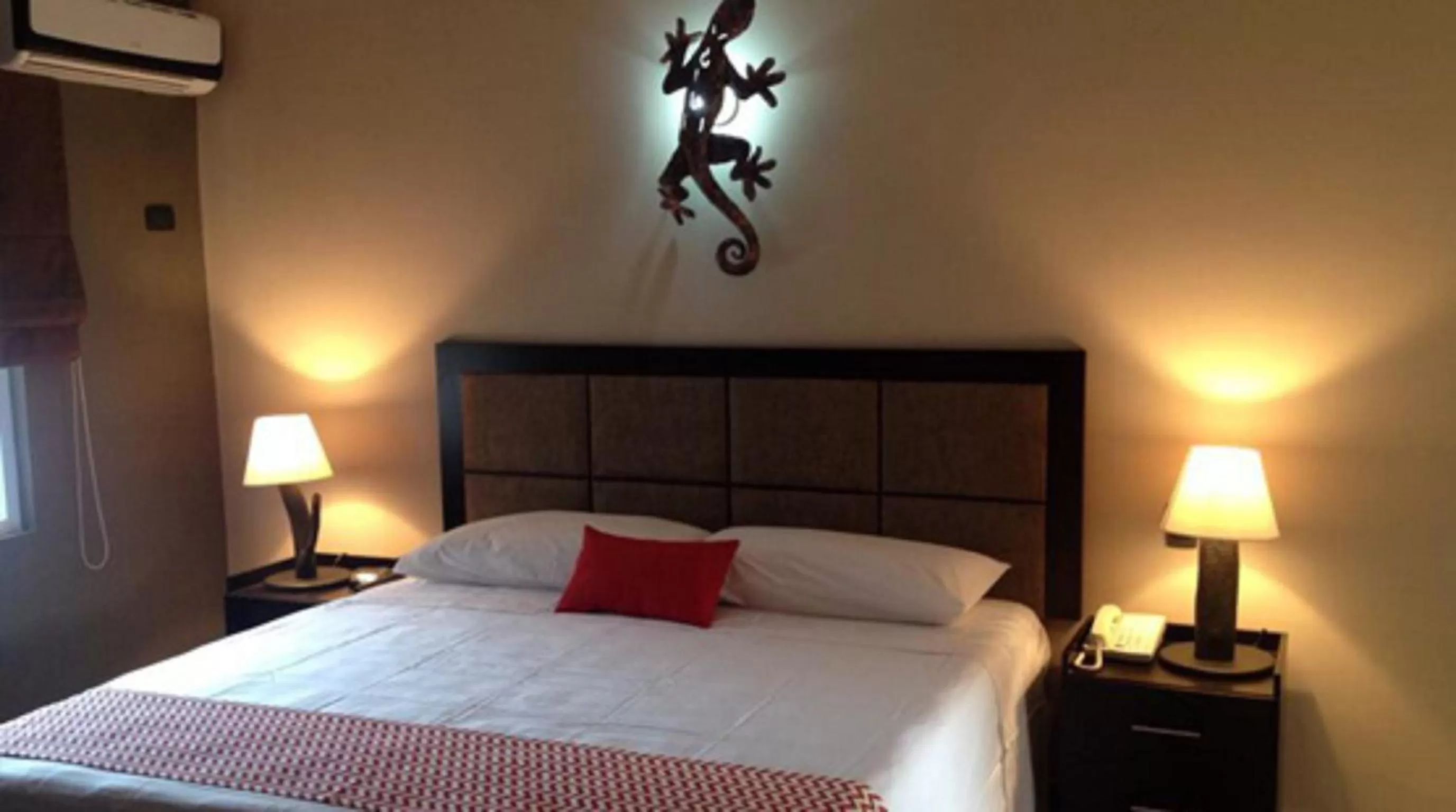 Decorative detail, Bed in Ramada by Wyndham Tikal Isla de Flores