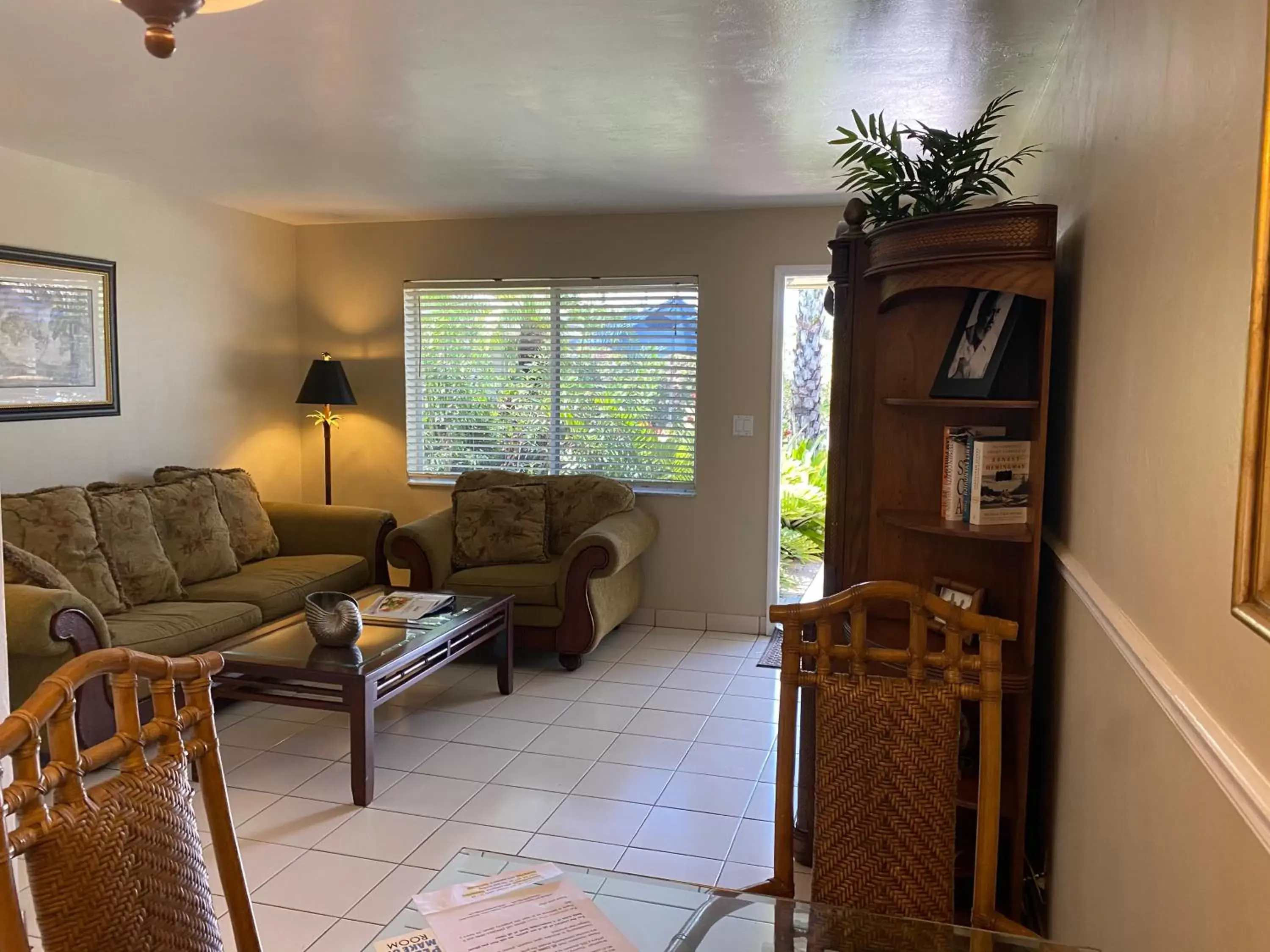Living room, Seating Area in Casitas Coral Ridge