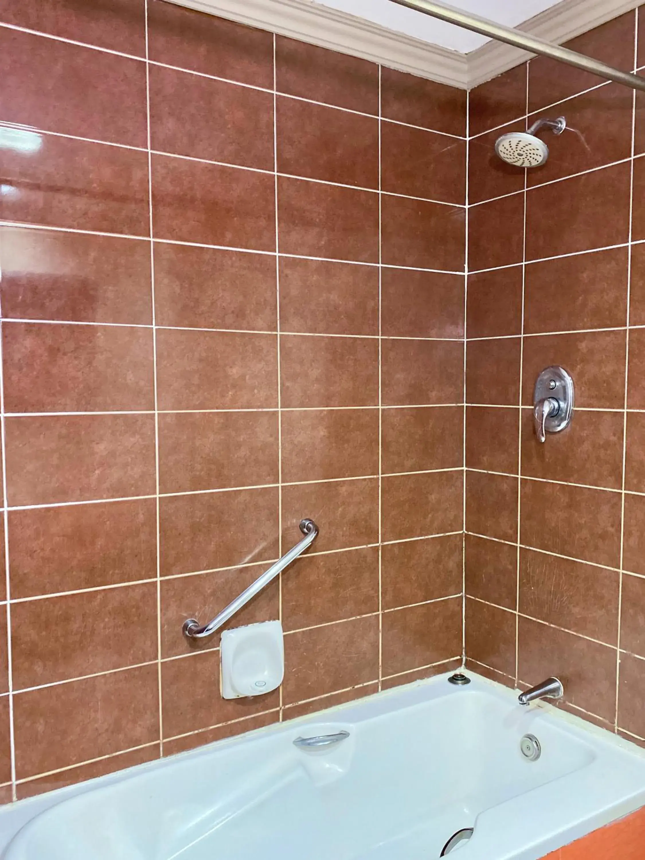 Shower, Bathroom in Hotel Sandakan