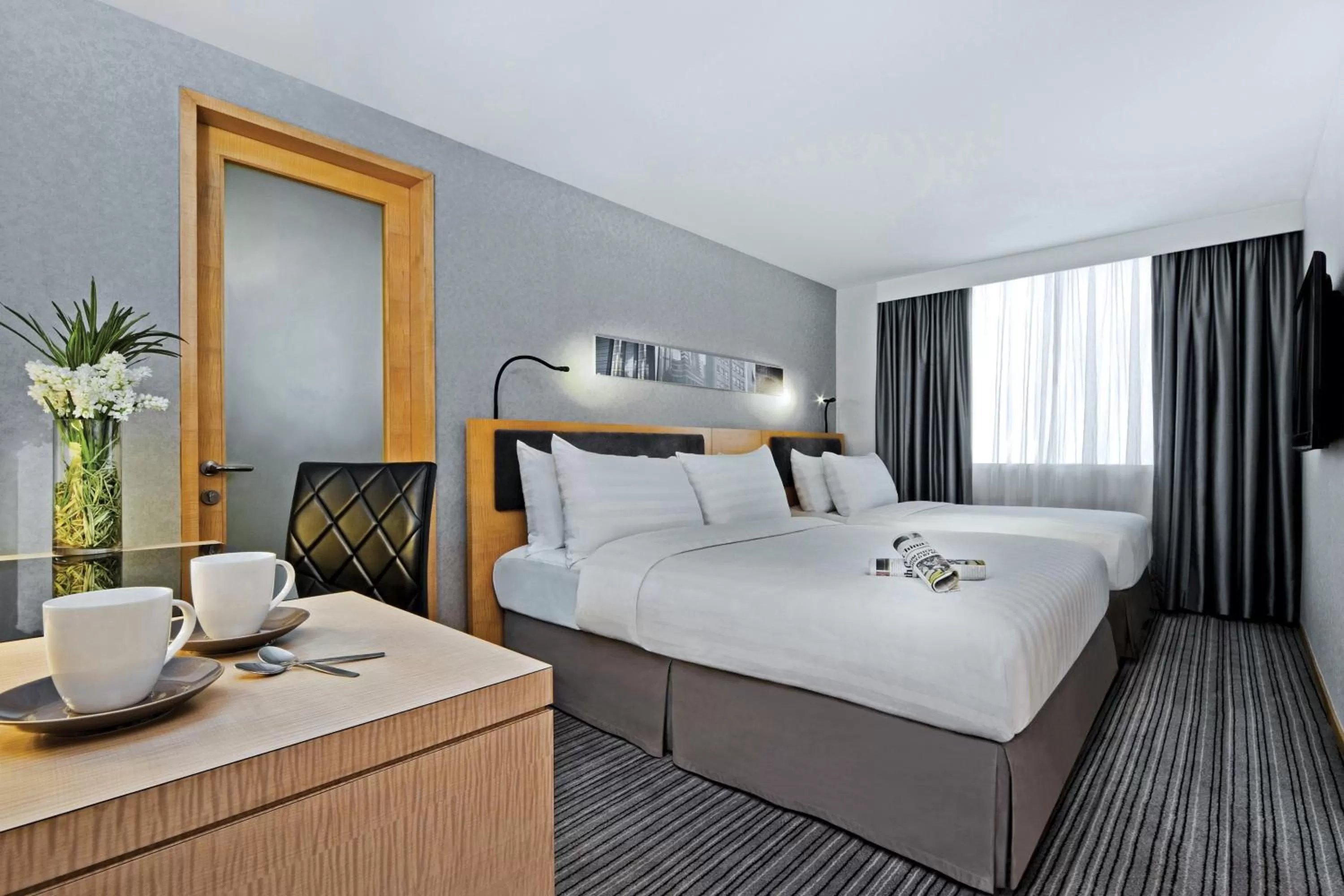 Bathroom, Bed in Kew Green Hotel Wanchai Hong Kong