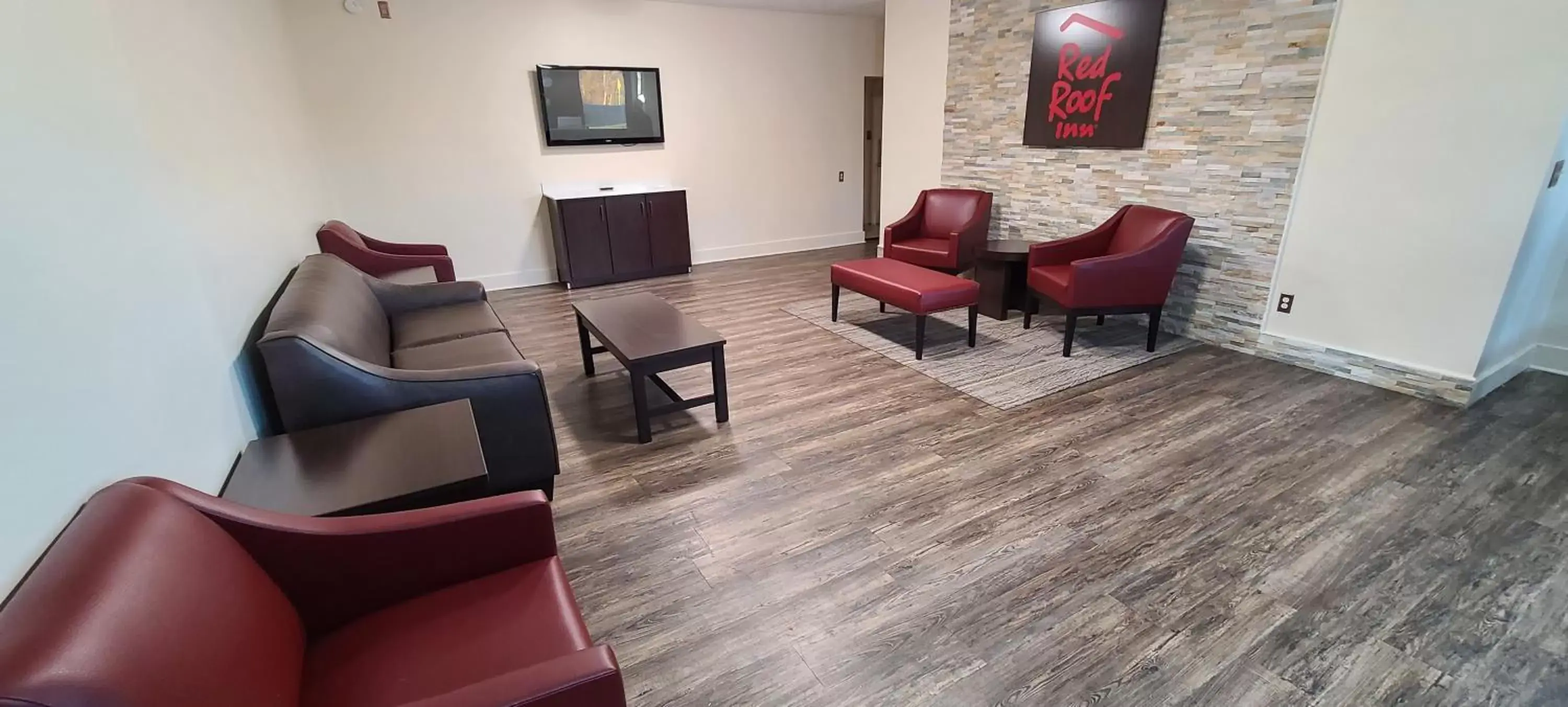 Lobby or reception, Seating Area in Red Roof Inn LaGrange