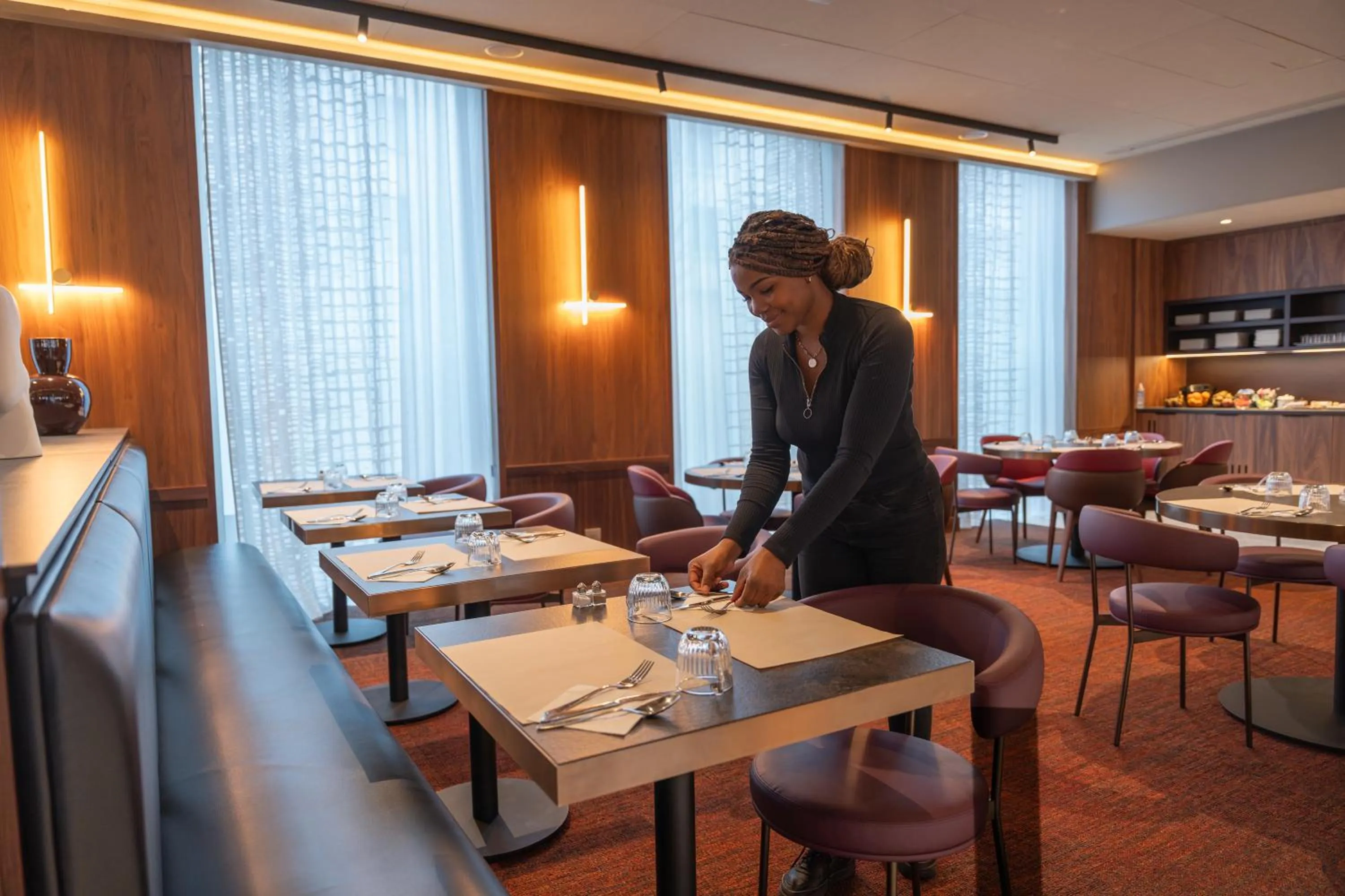 Restaurant/places to eat in Novotel SPA Rennes Centre Gare