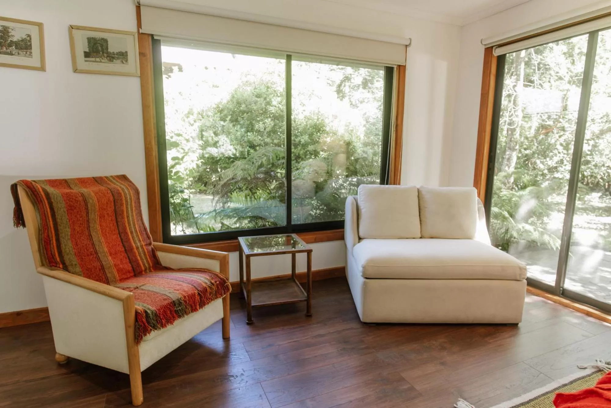 Living room in Hotel Posada del Río - Parque Metreñehue