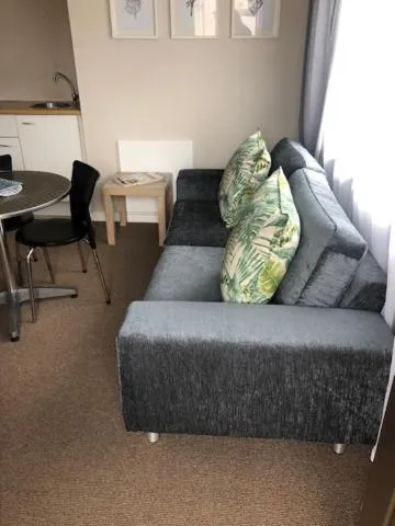 Seating area in Palm Beach Guesthouse