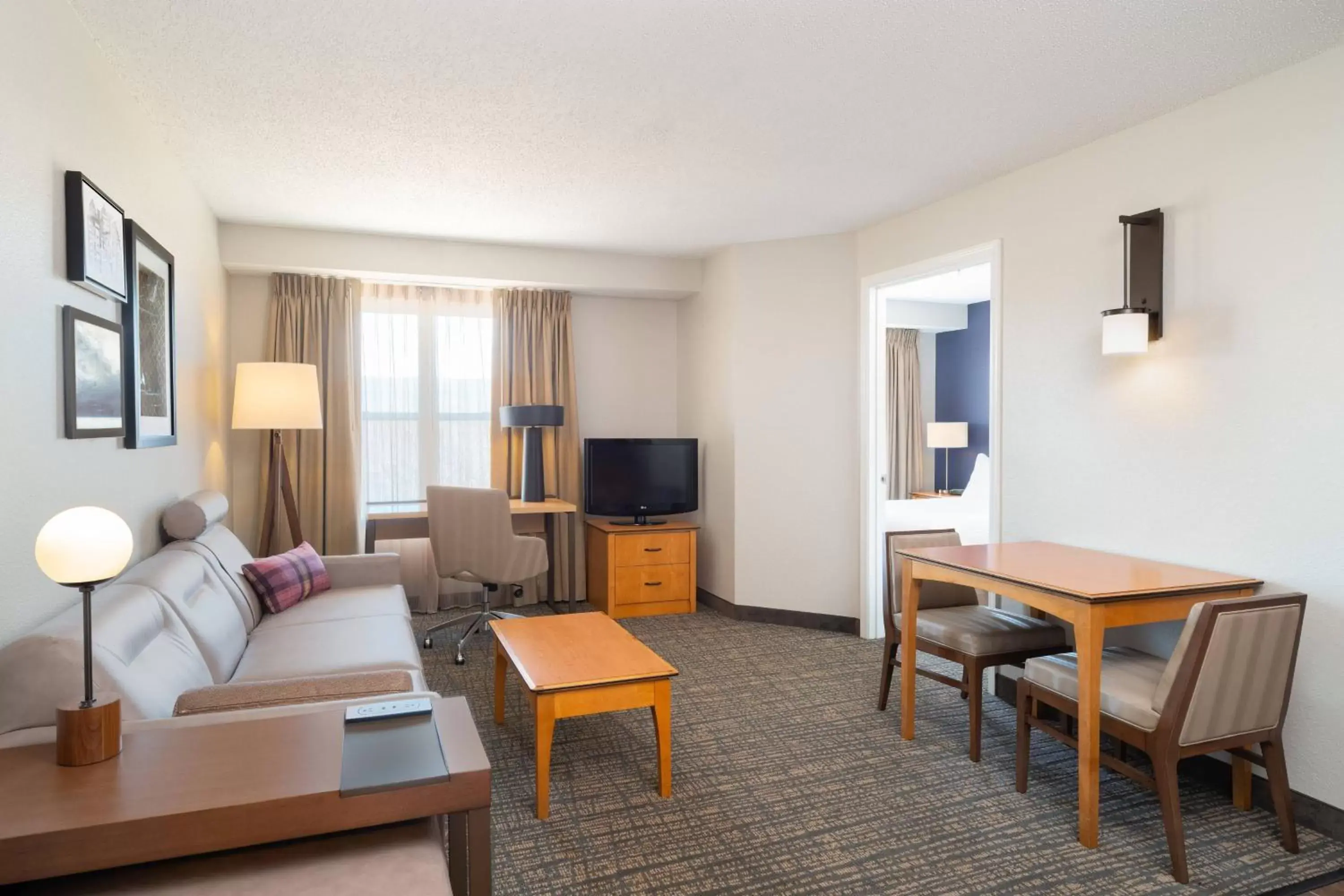 Bedroom, Seating Area in Residence Inn Southington