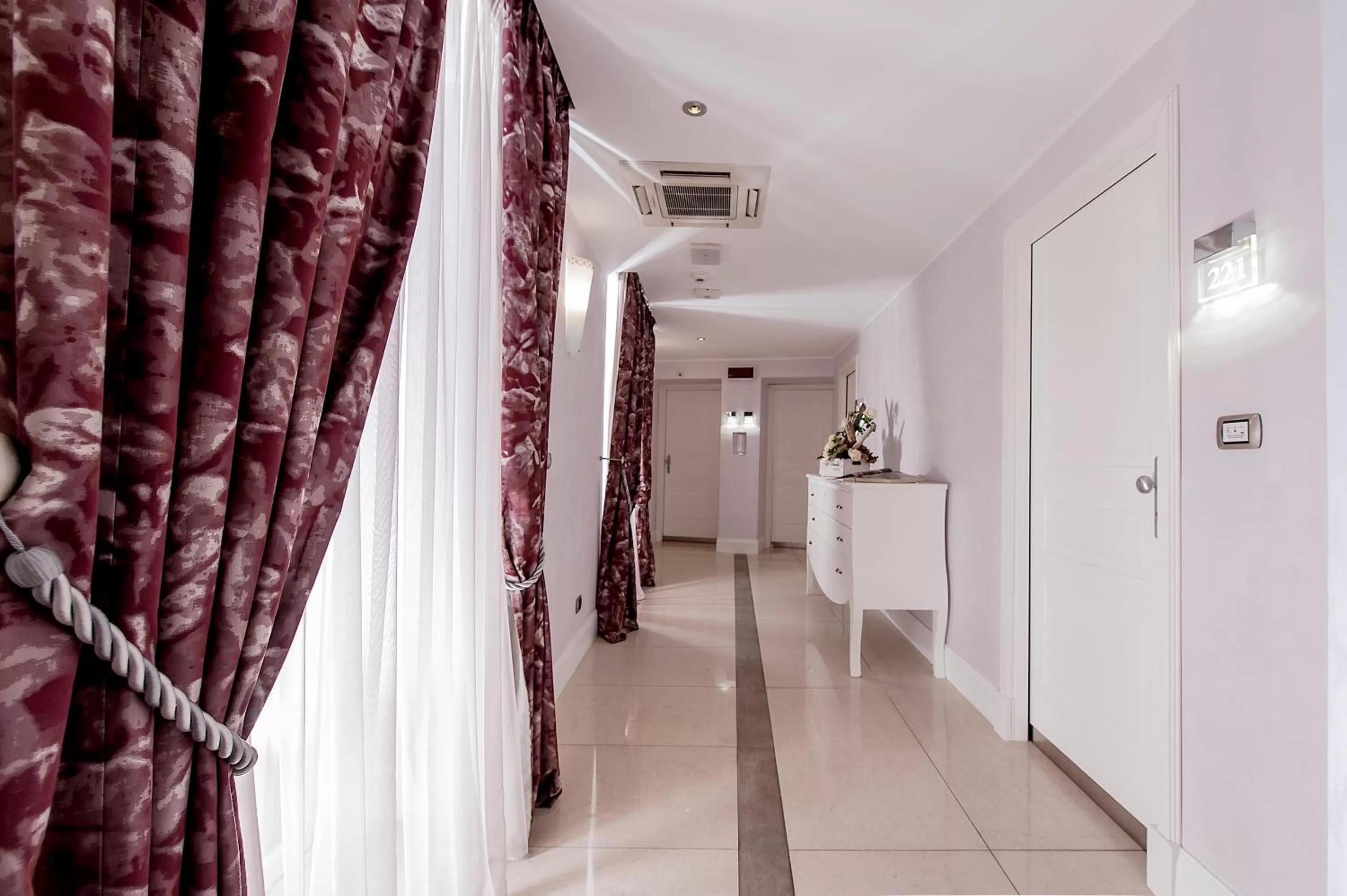 Area and facilities in Demetra Hotel