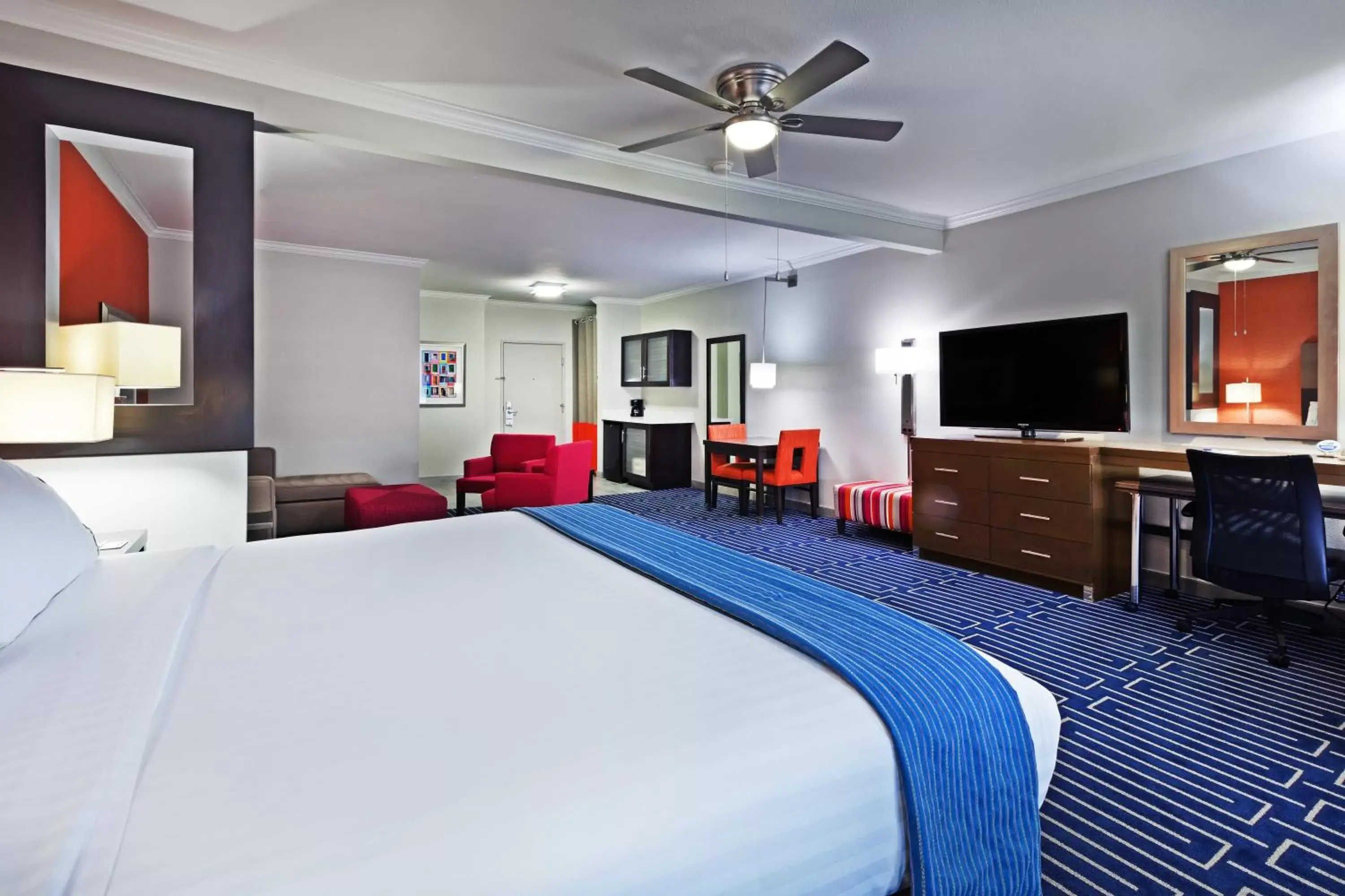 Photo of the whole room in Holiday Inn Express Hotel and Suites Houston East, an IHG Hotel