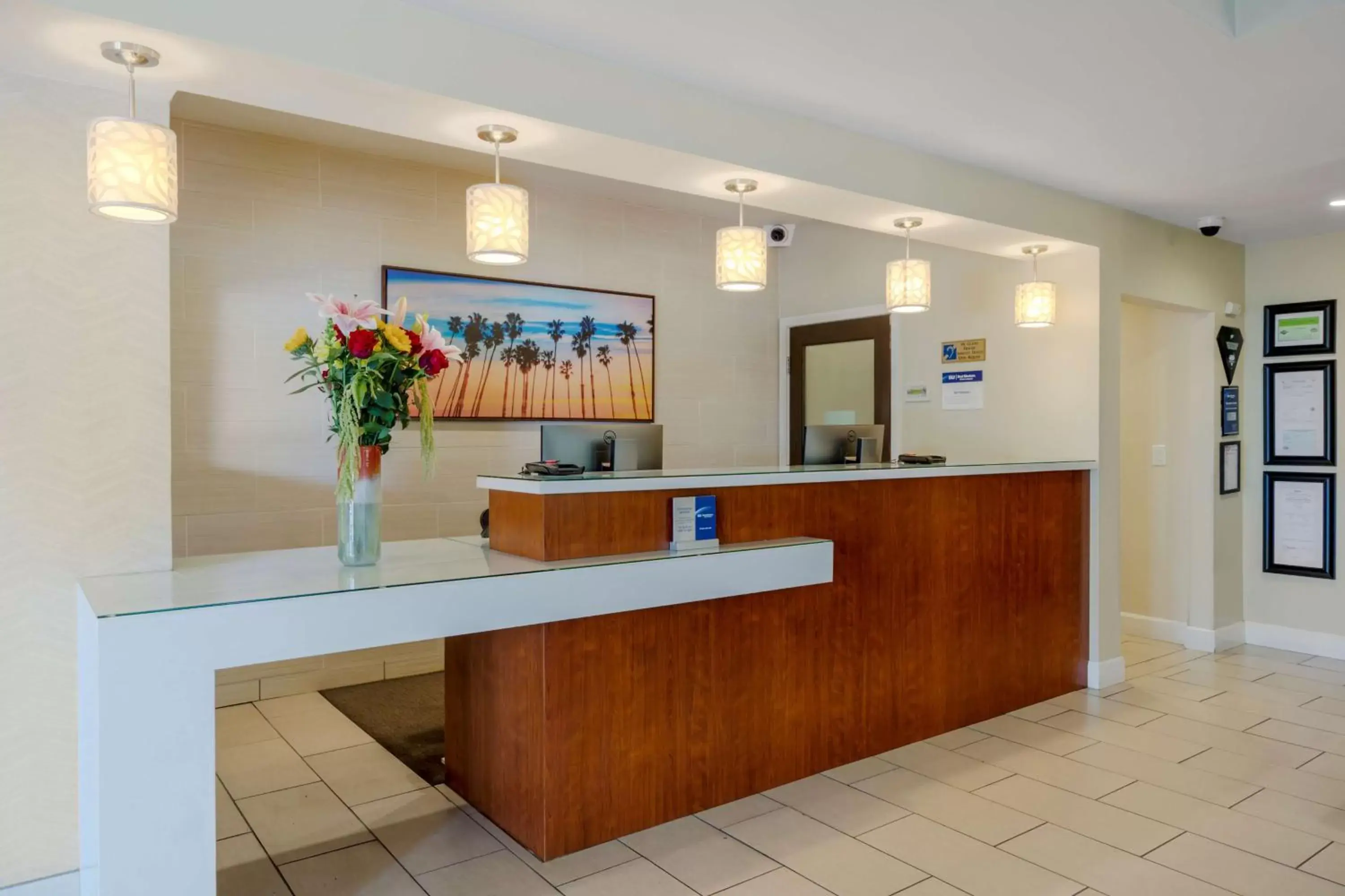 Lobby or reception, Lobby/Reception in Best Western Plus South Coast Inn