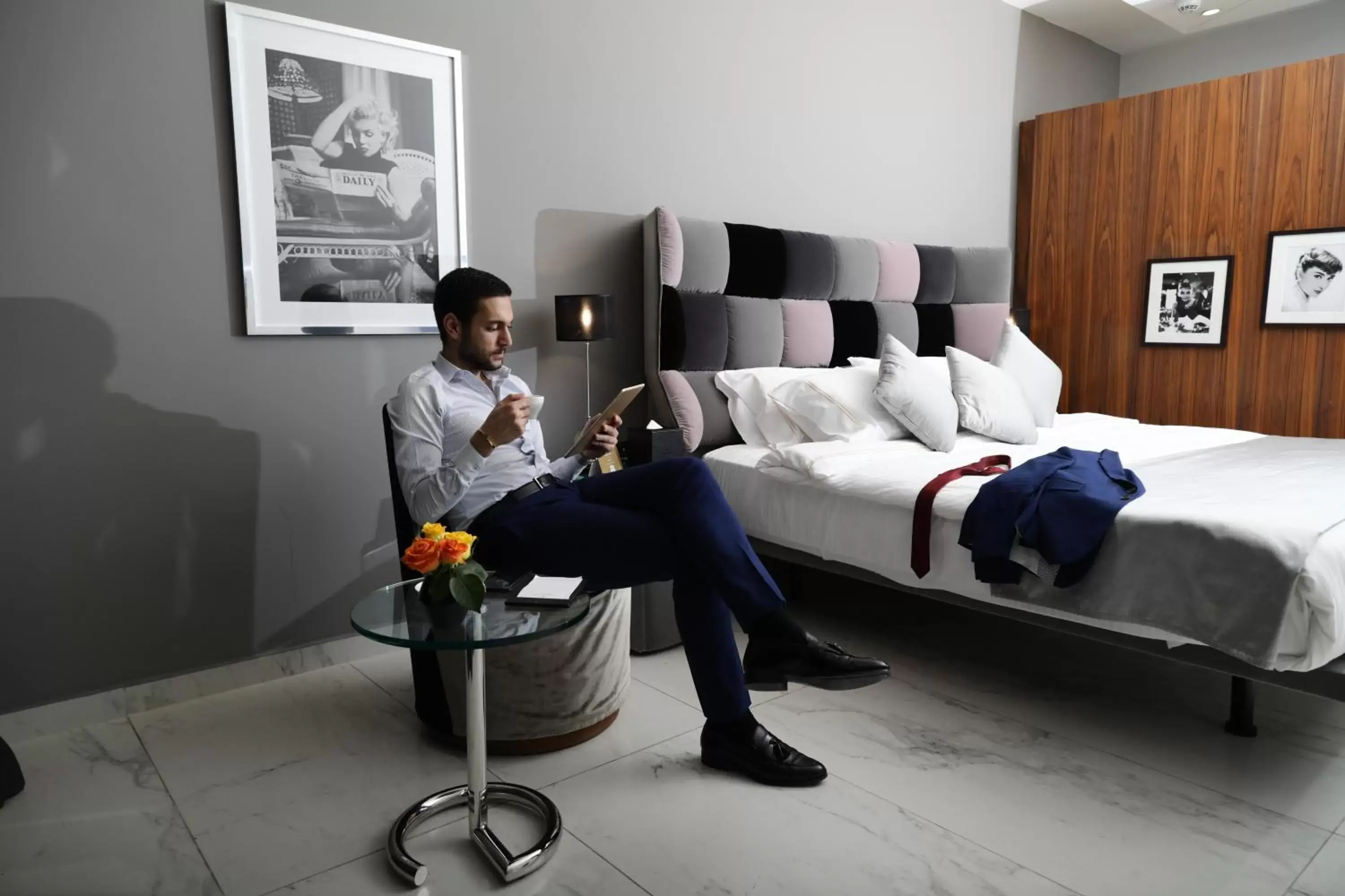 People, Bed in Royal Tulip Achrafieh People, Bed in Royal Tulip Achrafieh