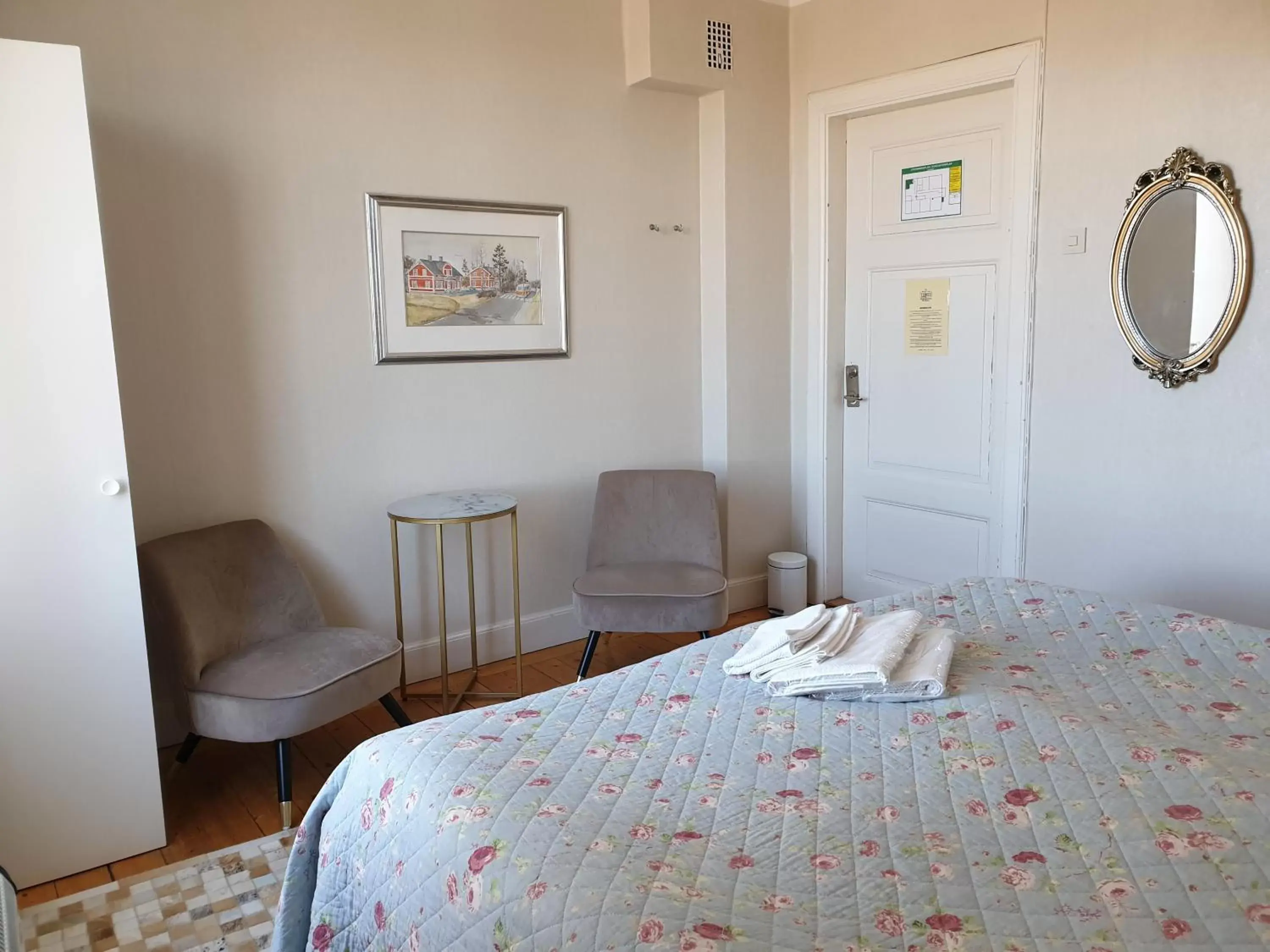 Double Room with Shared Bathroom in Nya Strandgårdens Wärdshus Double Room with Shared Bathroom in Nya Strandgårdens Wärdshus