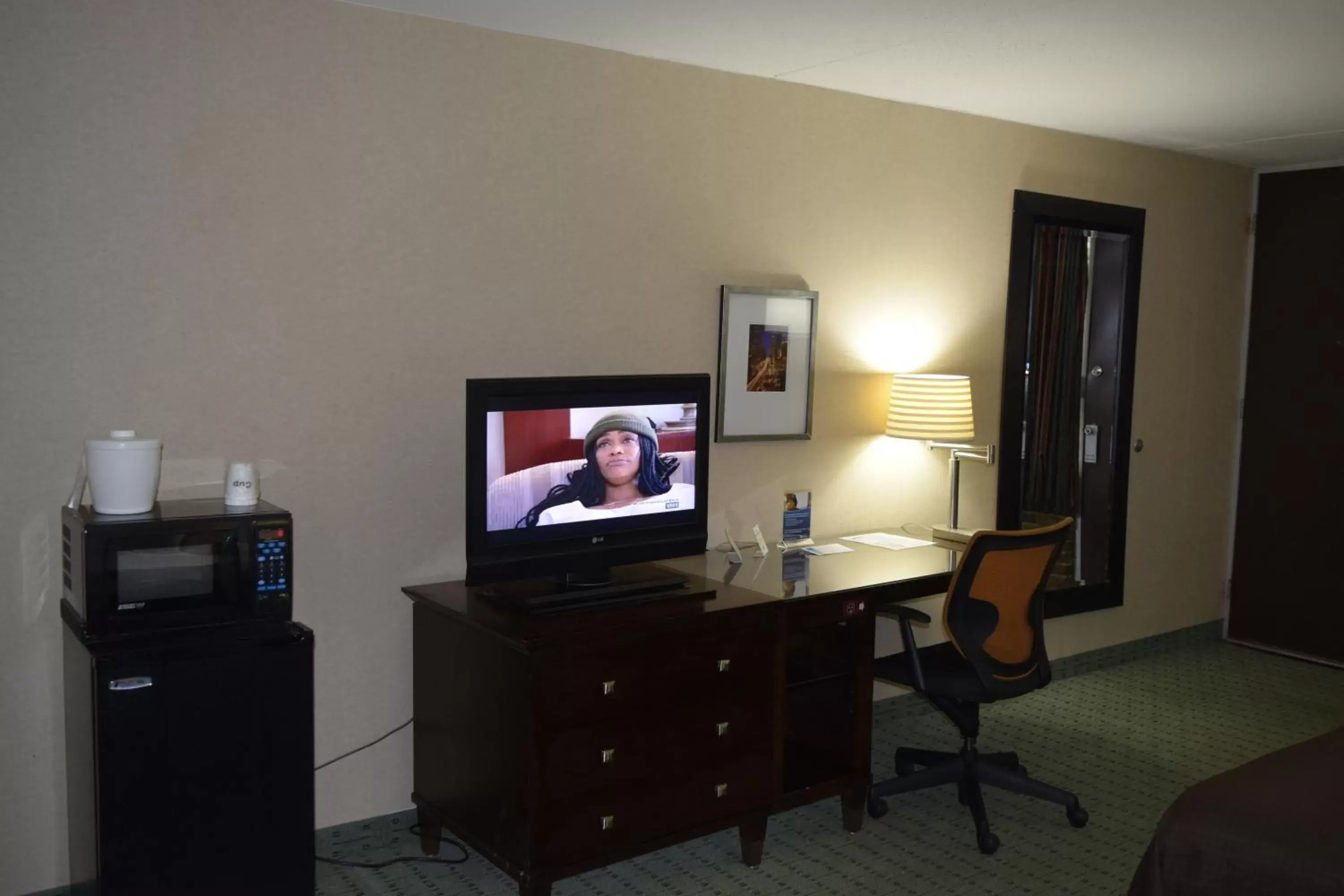 TV/Entertainment Center in Landmark Inn