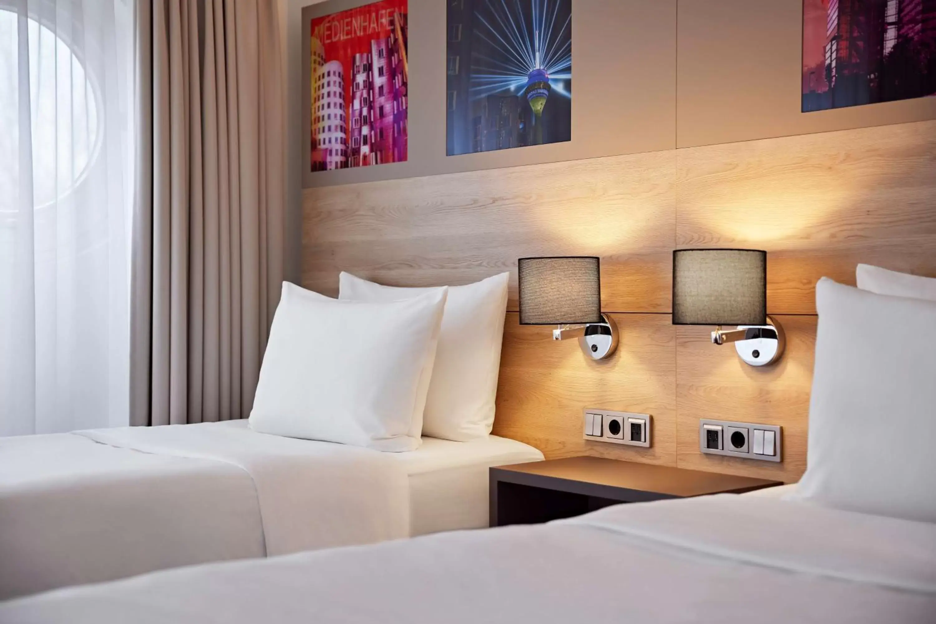 Bedroom, Bed in Lindner Hotel Dusseldorf Airport