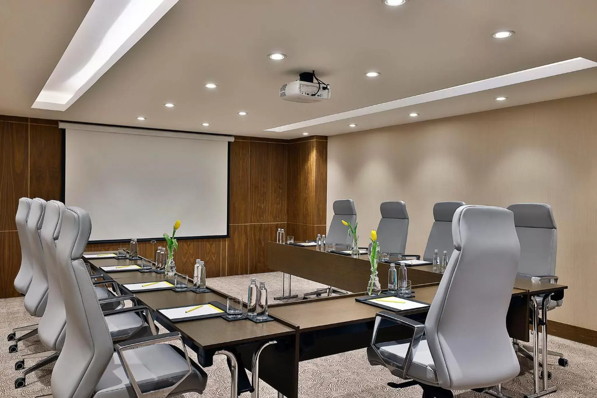 Meeting/conference room in voco - Riyadh, an IHG Hotel