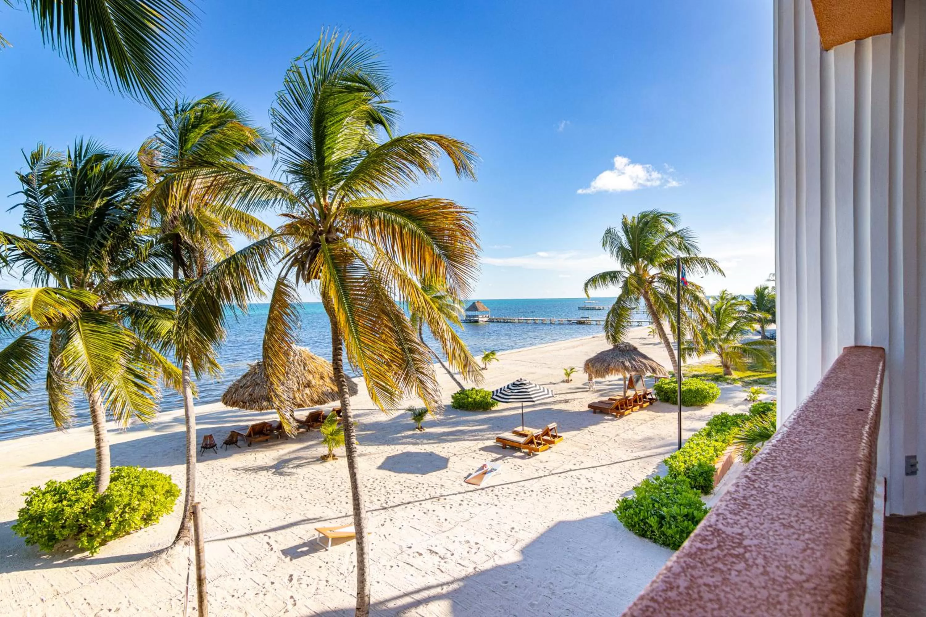 Day in Lighthouse Beach Villas