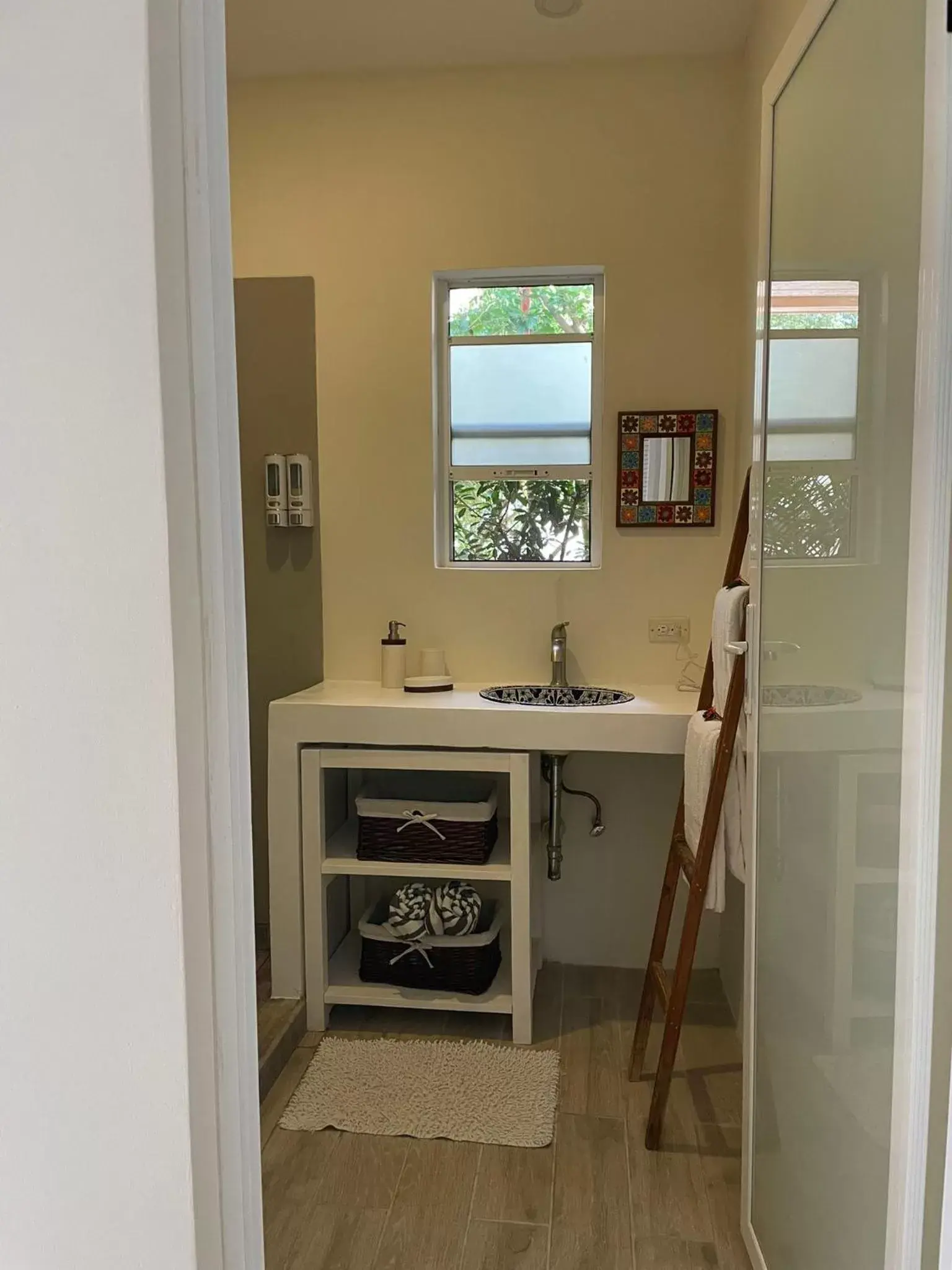Bathroom, Kitchen/Kitchenette in La Ramona Charming Hotel