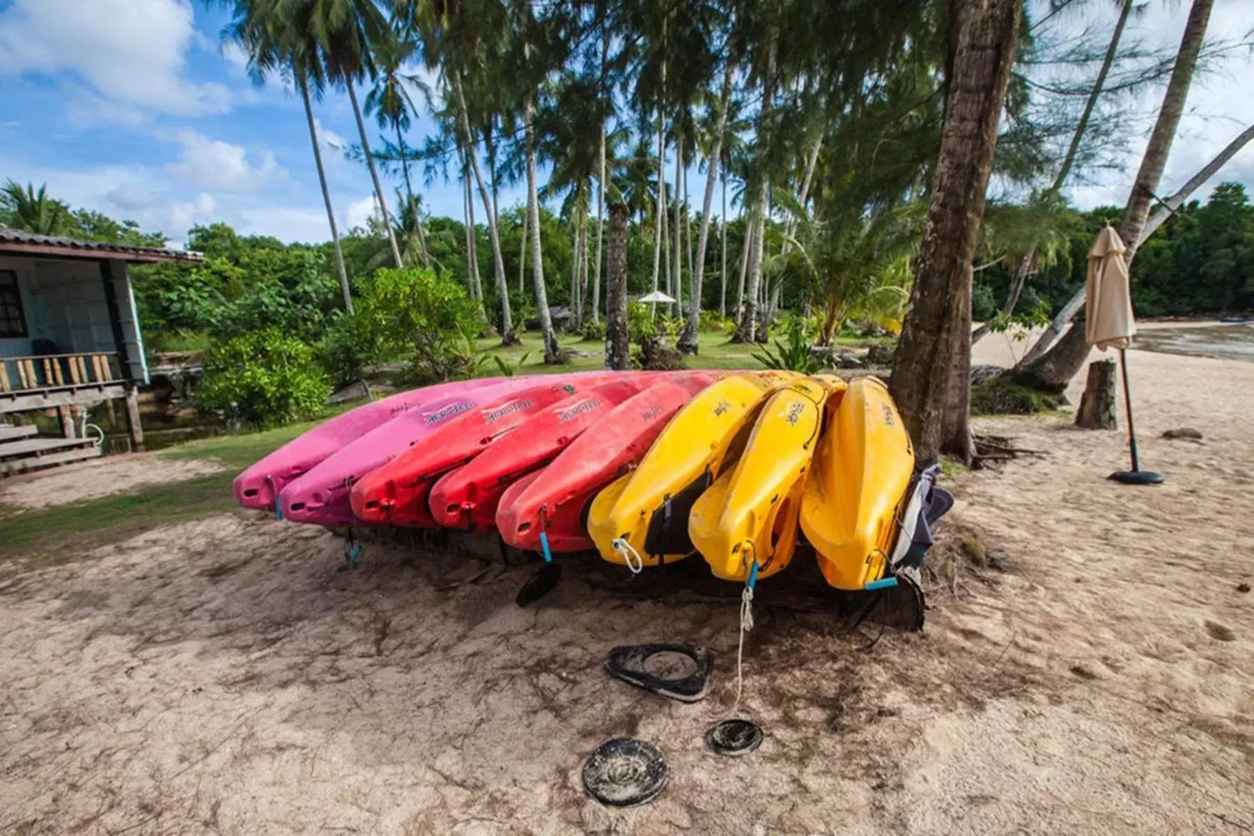 Canoeing in A-Na-Lay Resort Koh Kood