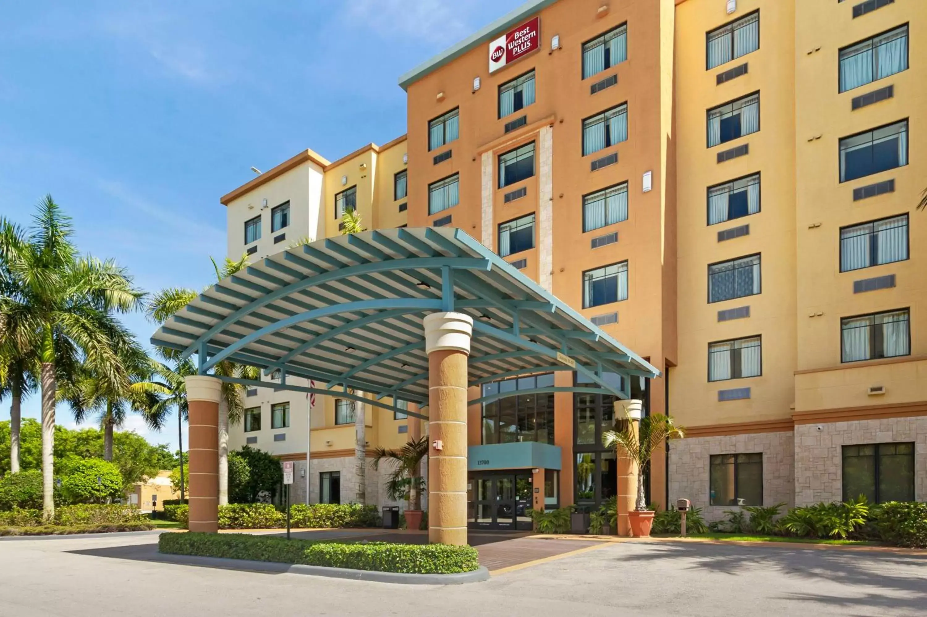 Property Building in Best Western Plus Miami Executive Airport Hotel and Suites