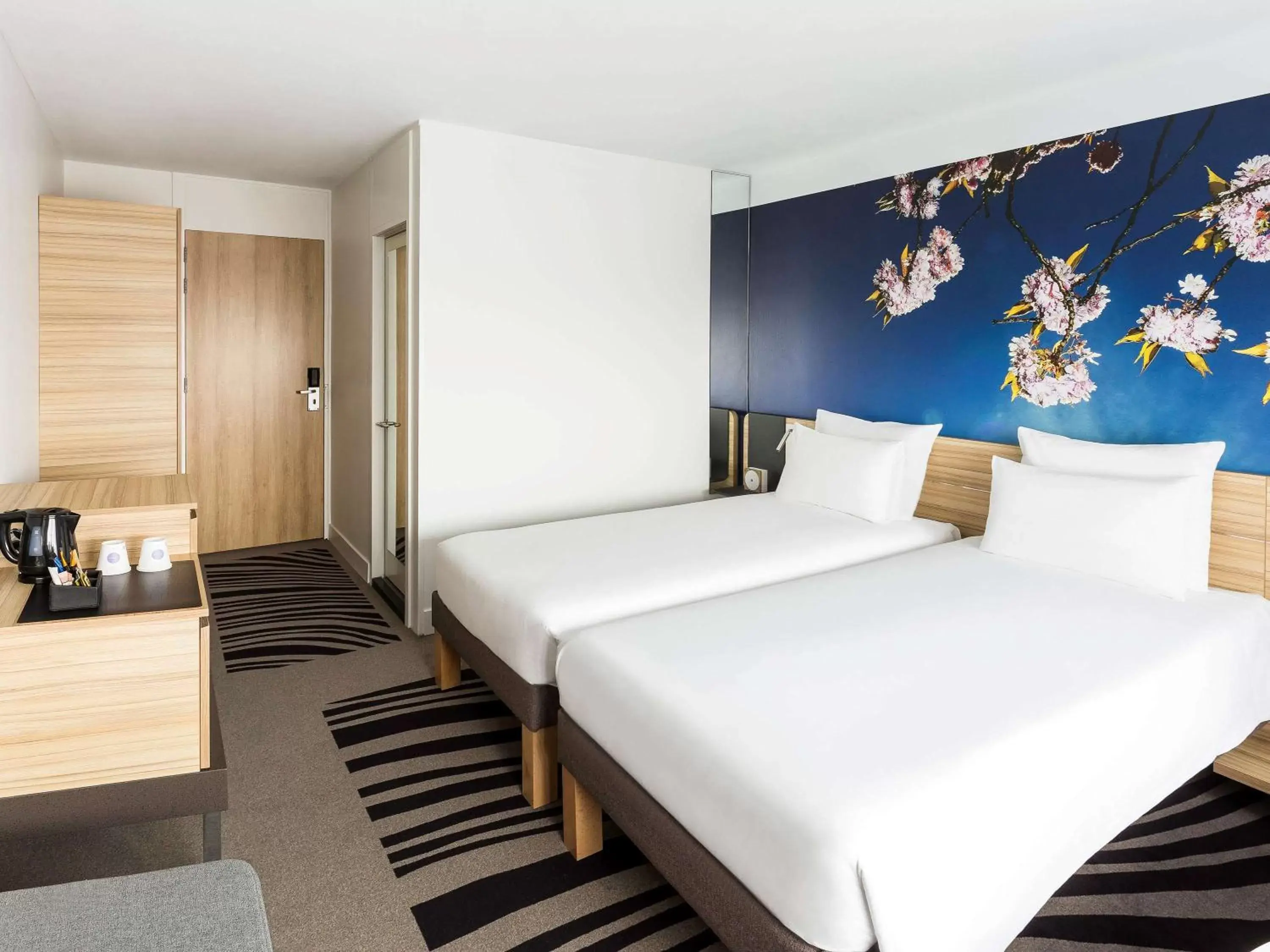 Photo of the whole room, Bed in Novotel Amsterdam City