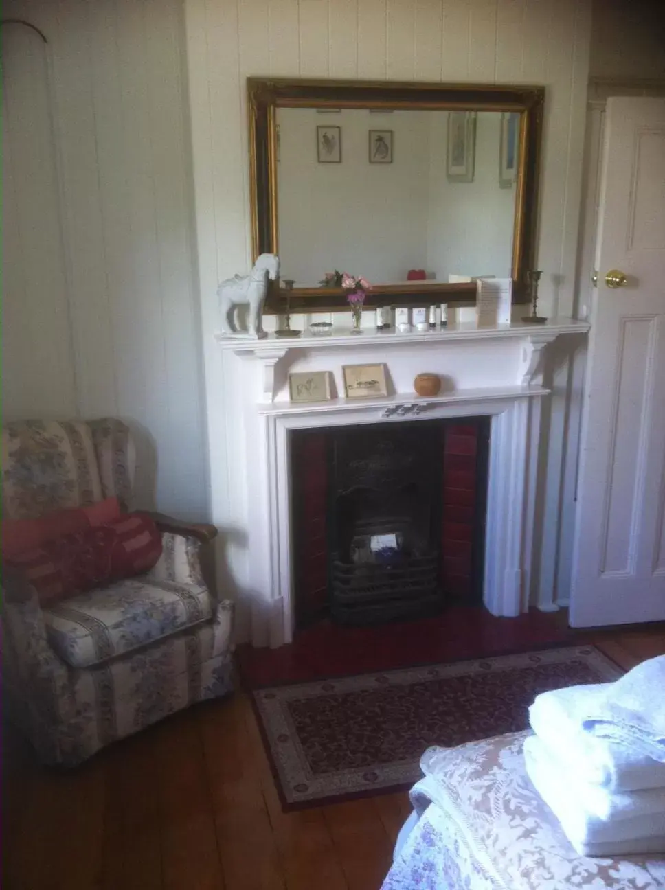 Kitchen/Kitchenette in Glenellen Bed and Breakfast