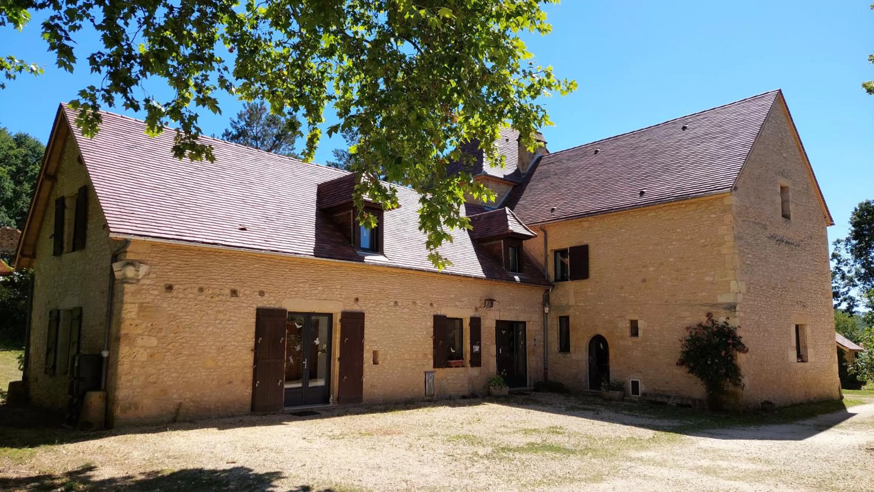 Property building in Ferme des Petites Oreilles 4 étoiles