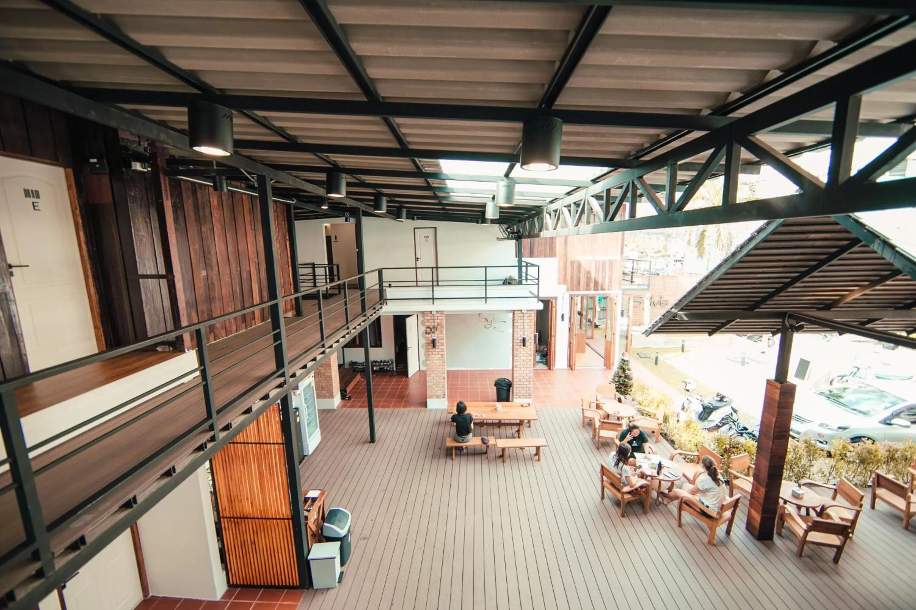 Restaurant/places to eat in Sylvis Hostel Chiangmai