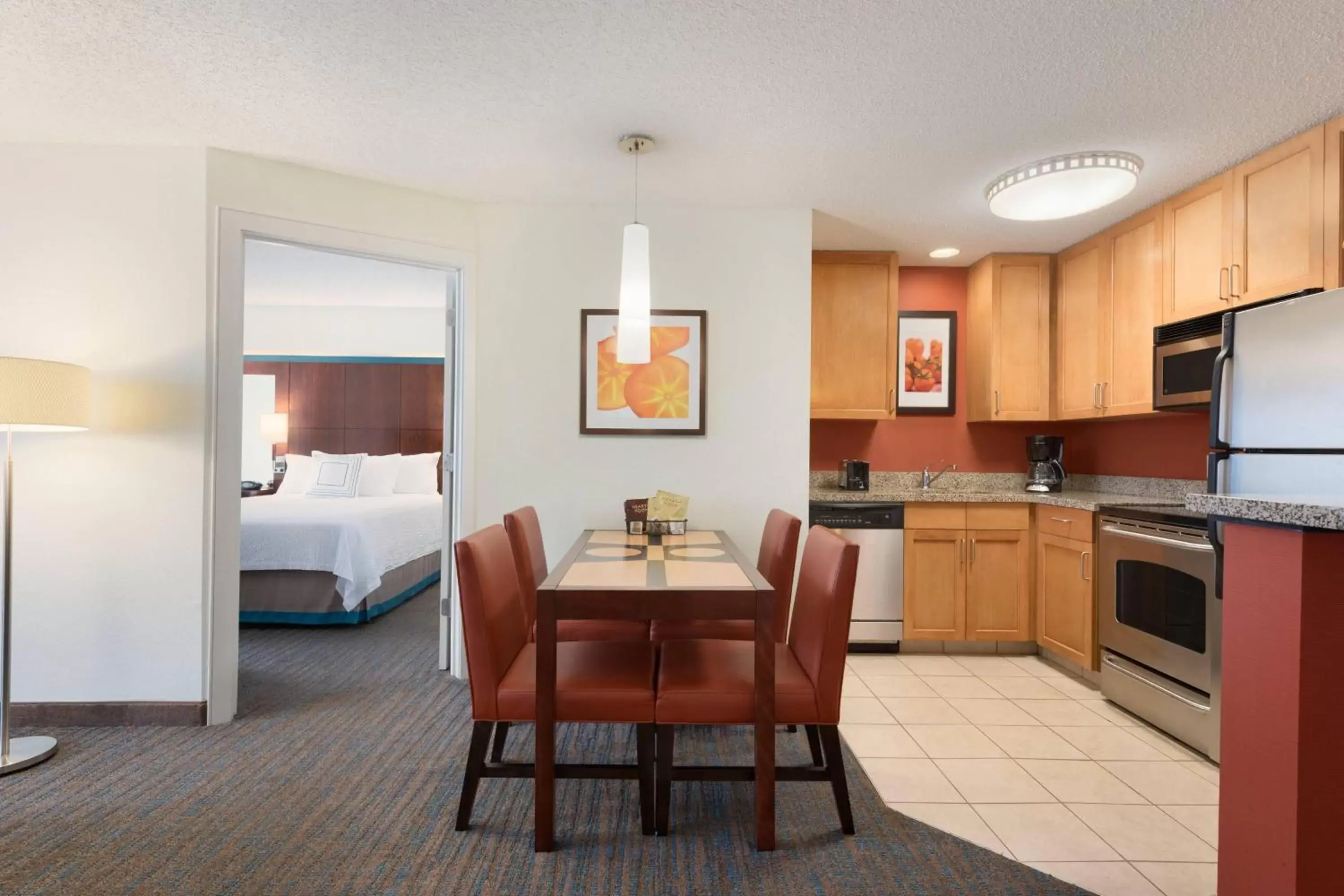 Bedroom, Dining Area in Residence Inn by Marriott Oklahoma City Downtown/Bricktown