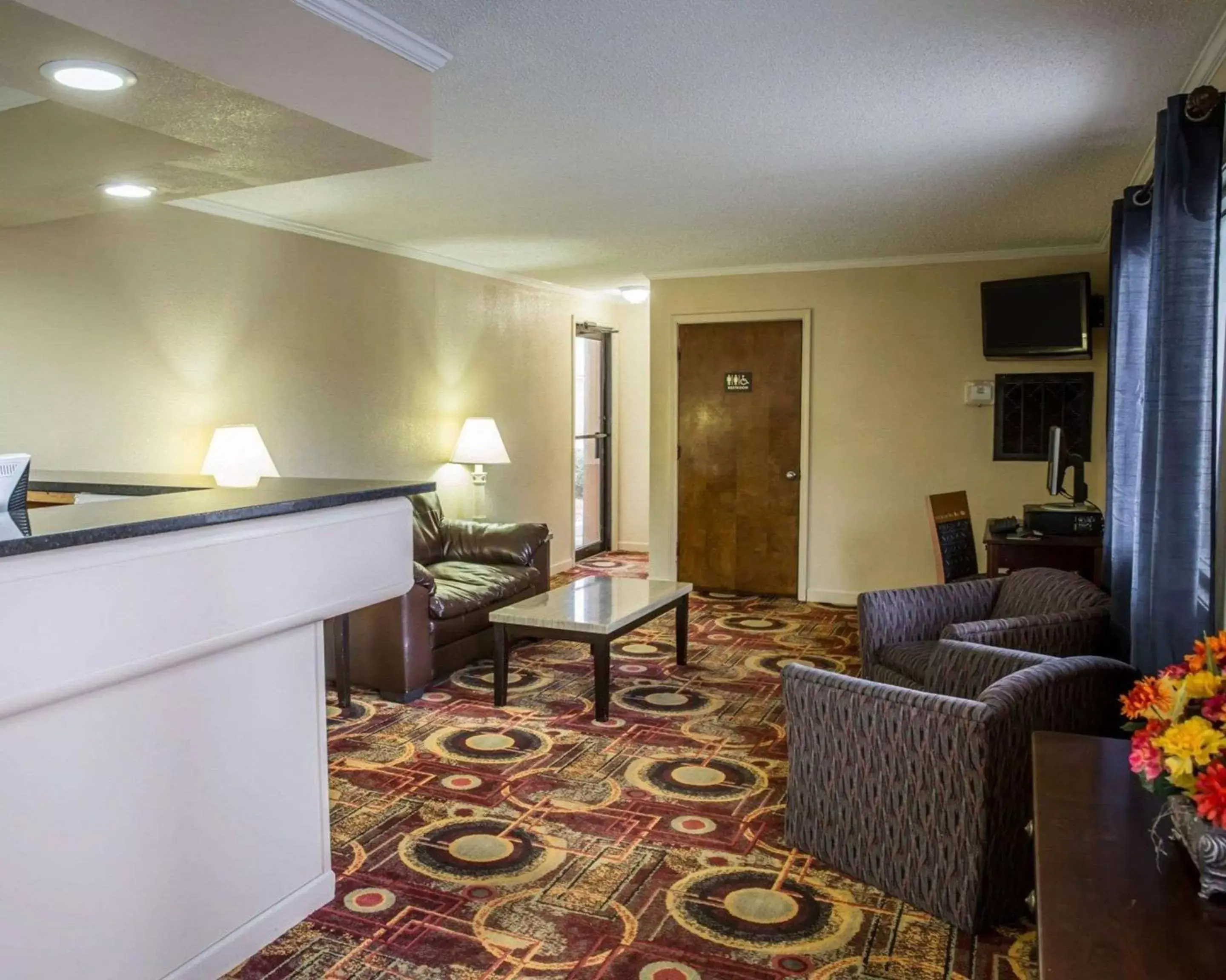 Lobby or reception in Rodeway Inn & Suites Plymouth Hwy 64 Lobby or reception in Rodeway Inn & Suites Plymouth Hwy 64