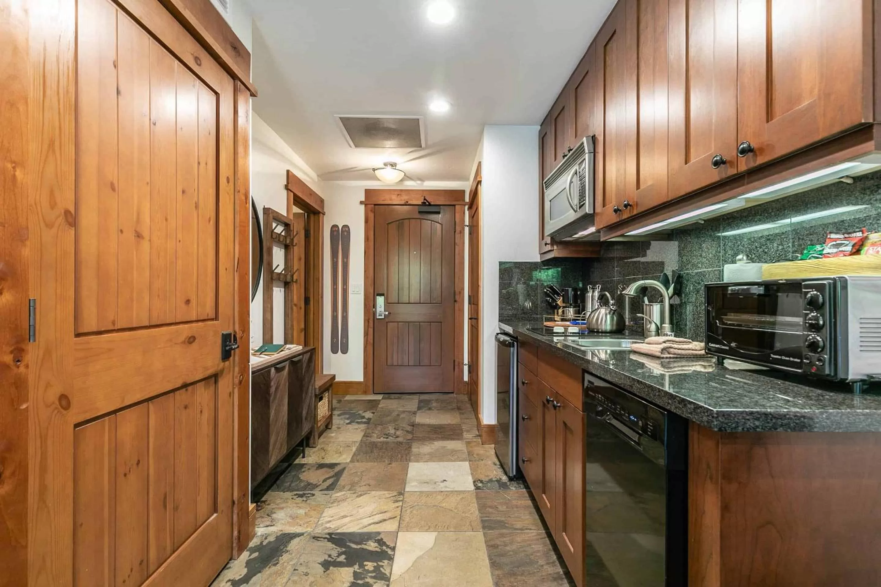 Kitchen/Kitchenette in East West Hospitality at Tahoe