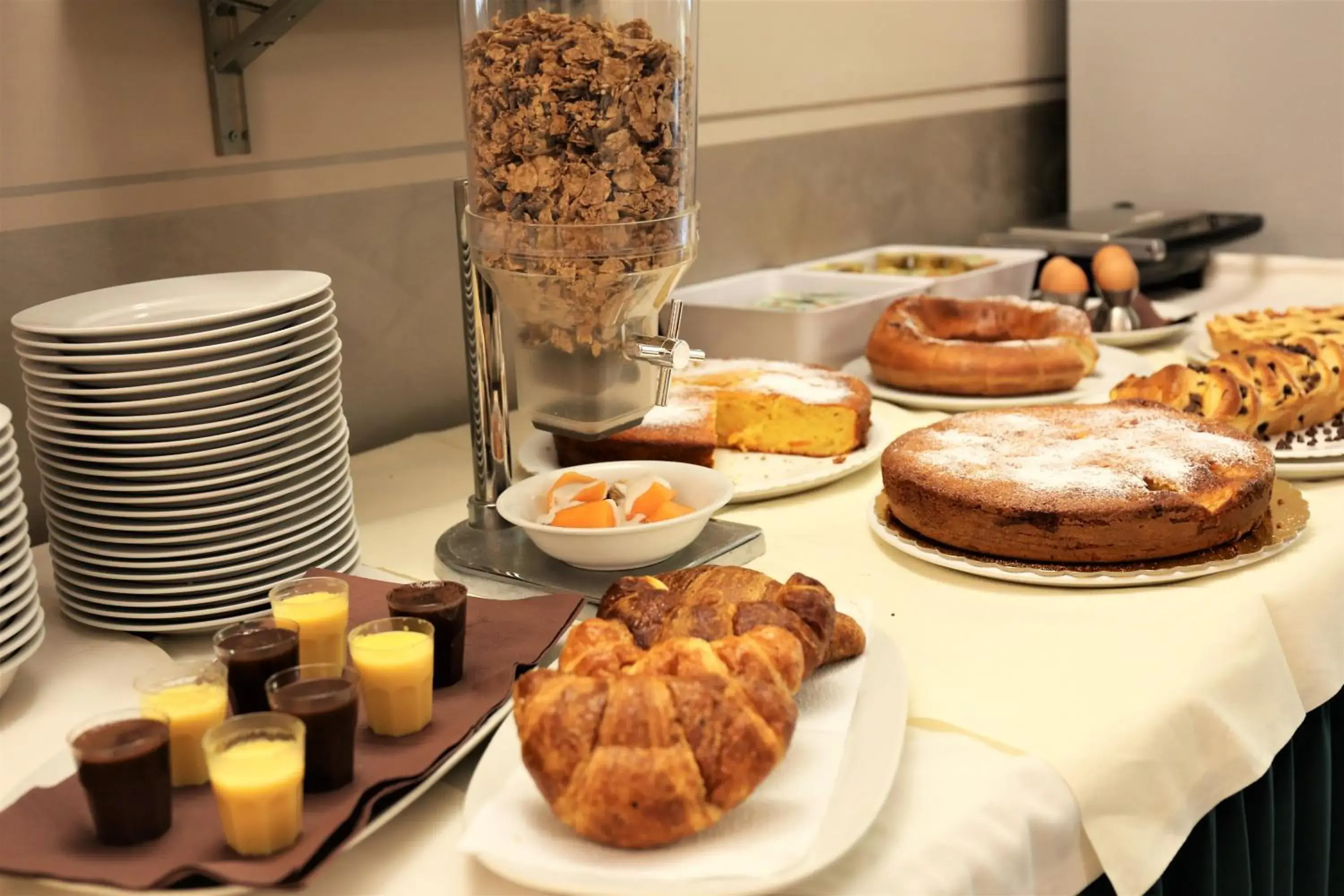 Buffet breakfast in Hotel Ristorante Umbria