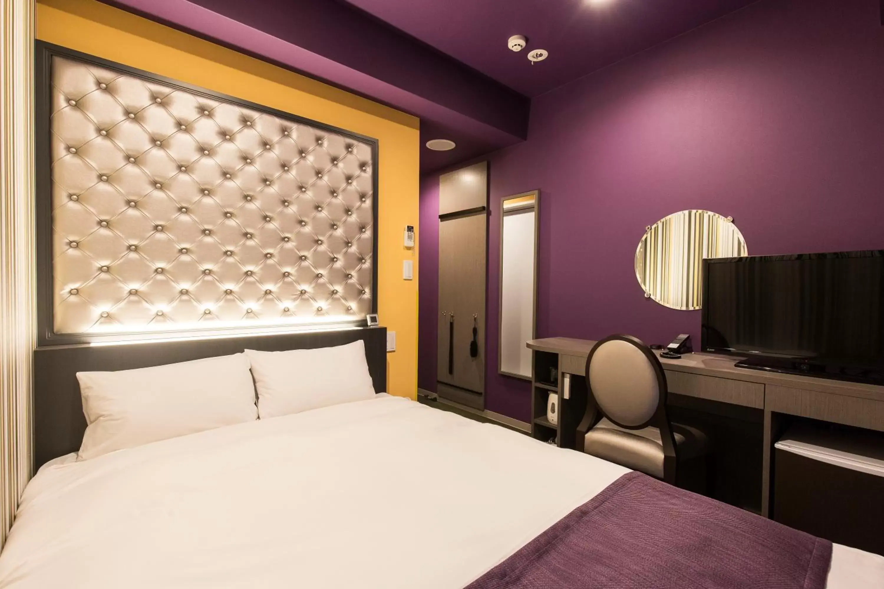 Bed in Hotel Wing International Select Hakata-Ekimae