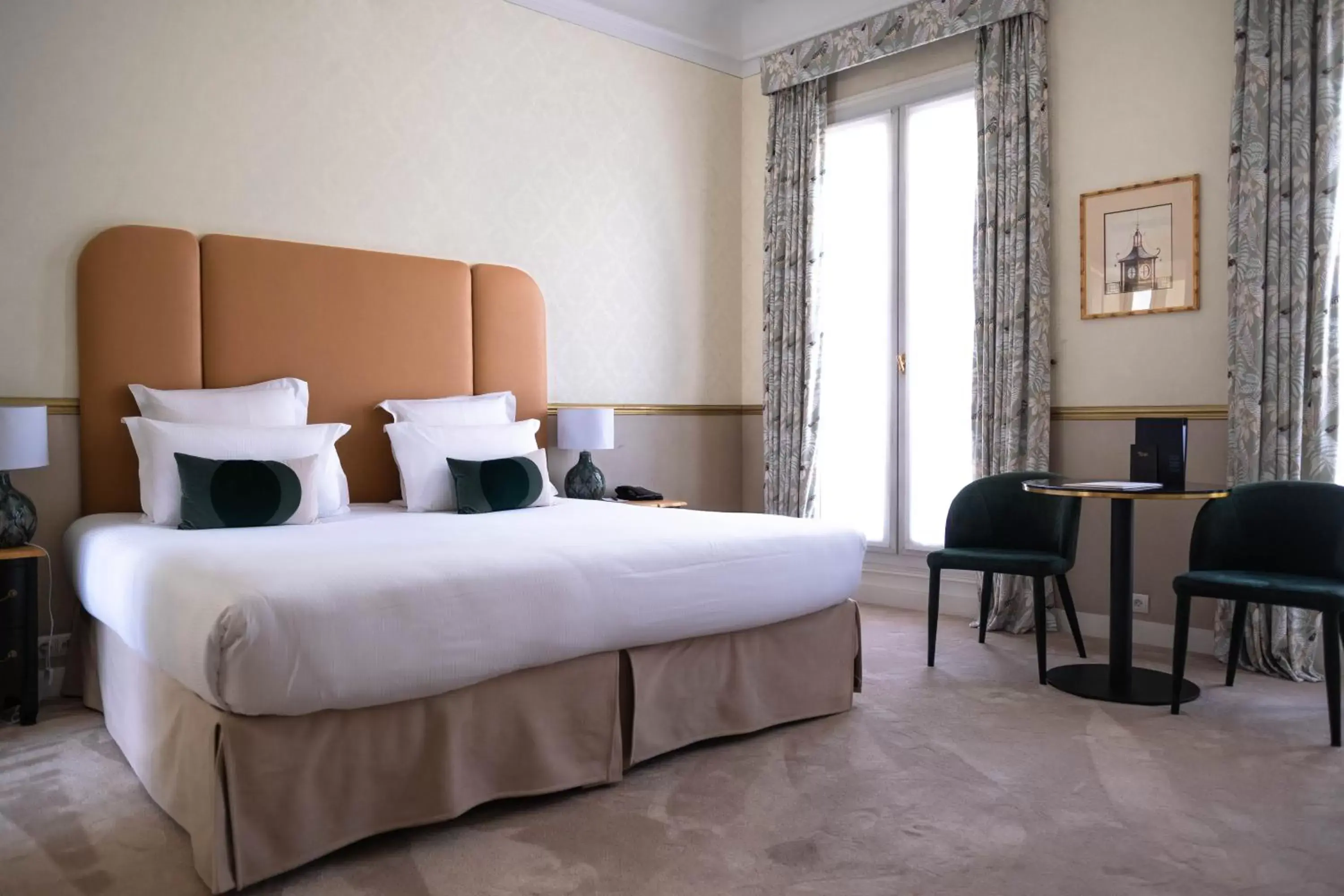Bedroom, Bed in Hotel Claridge Paris
